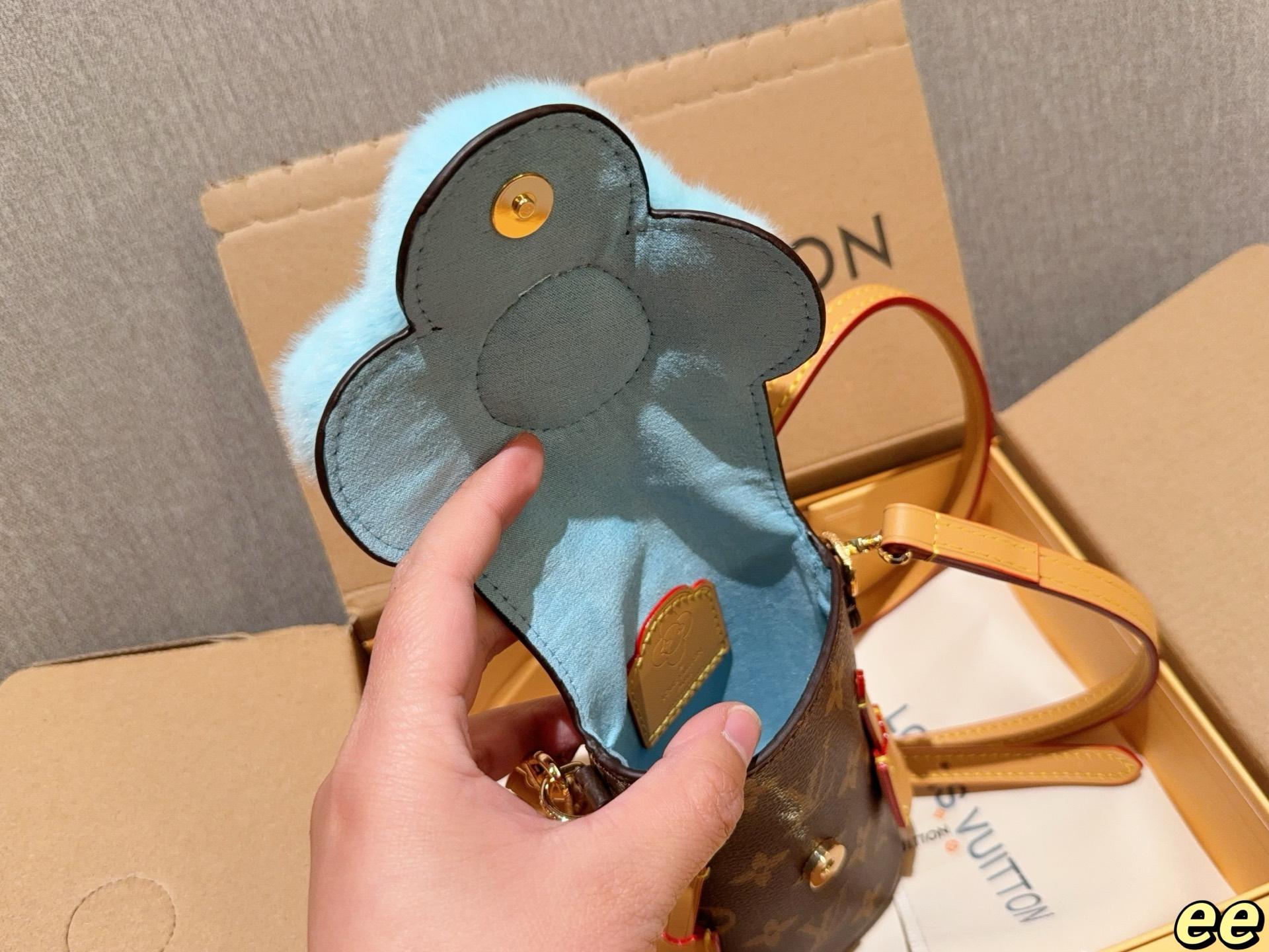 d8d7ca16990008a4625e65e63d8d9b76.jpg