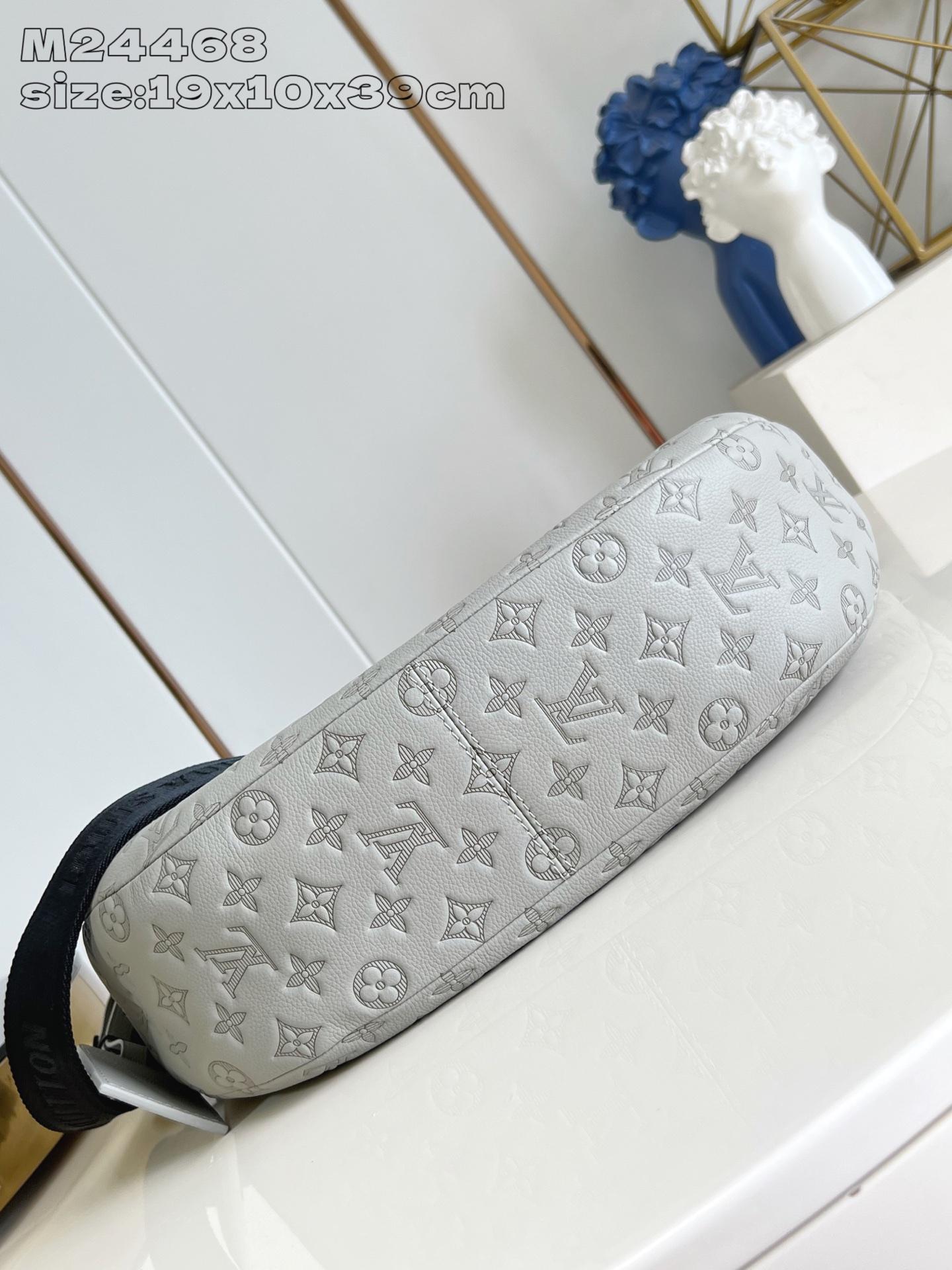 e29aa7f0431815a4bafbe261fef9f4ed.jpg