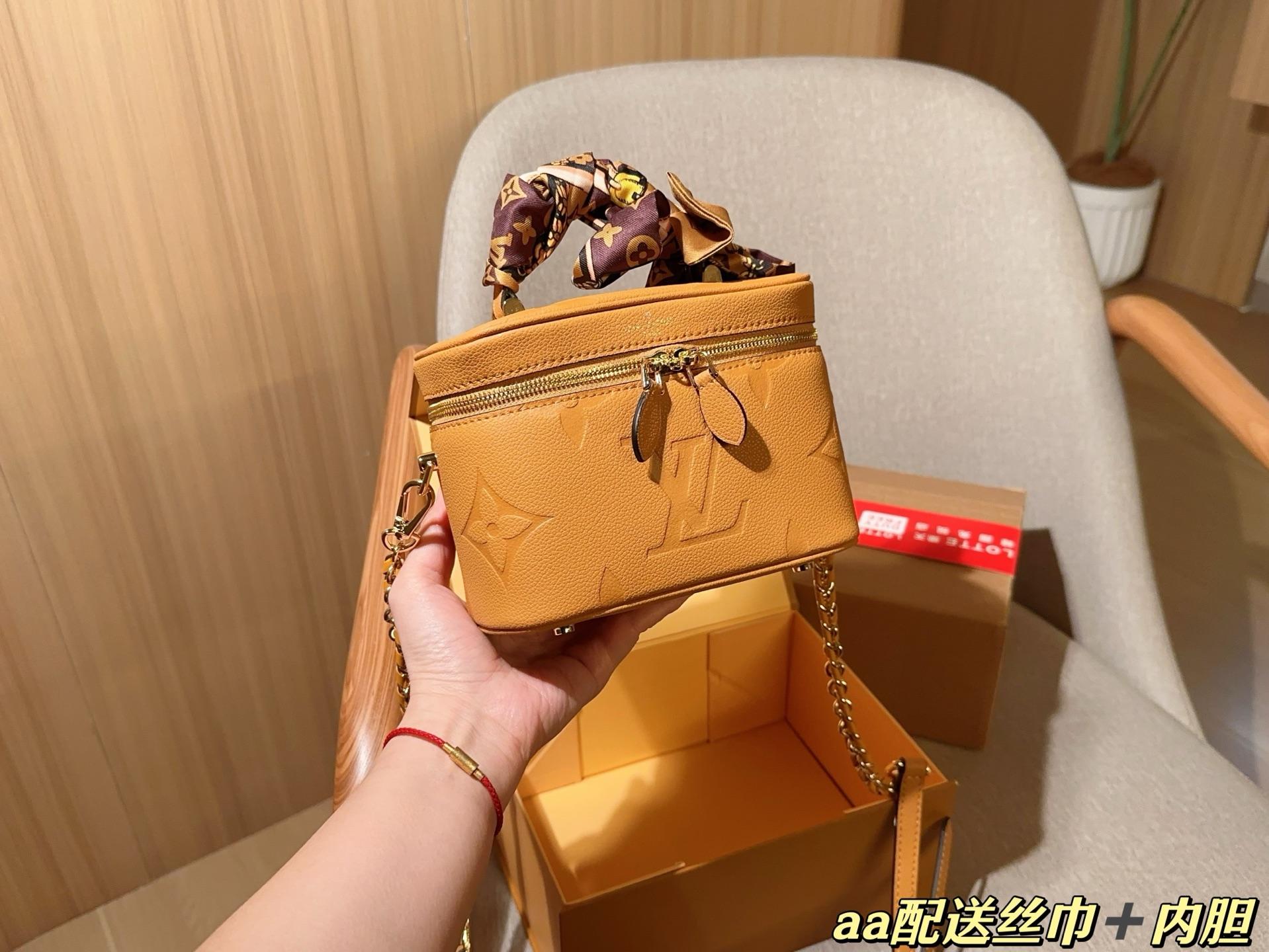a82d6b5630ff9abac406bd93a9a4af9b.jpg