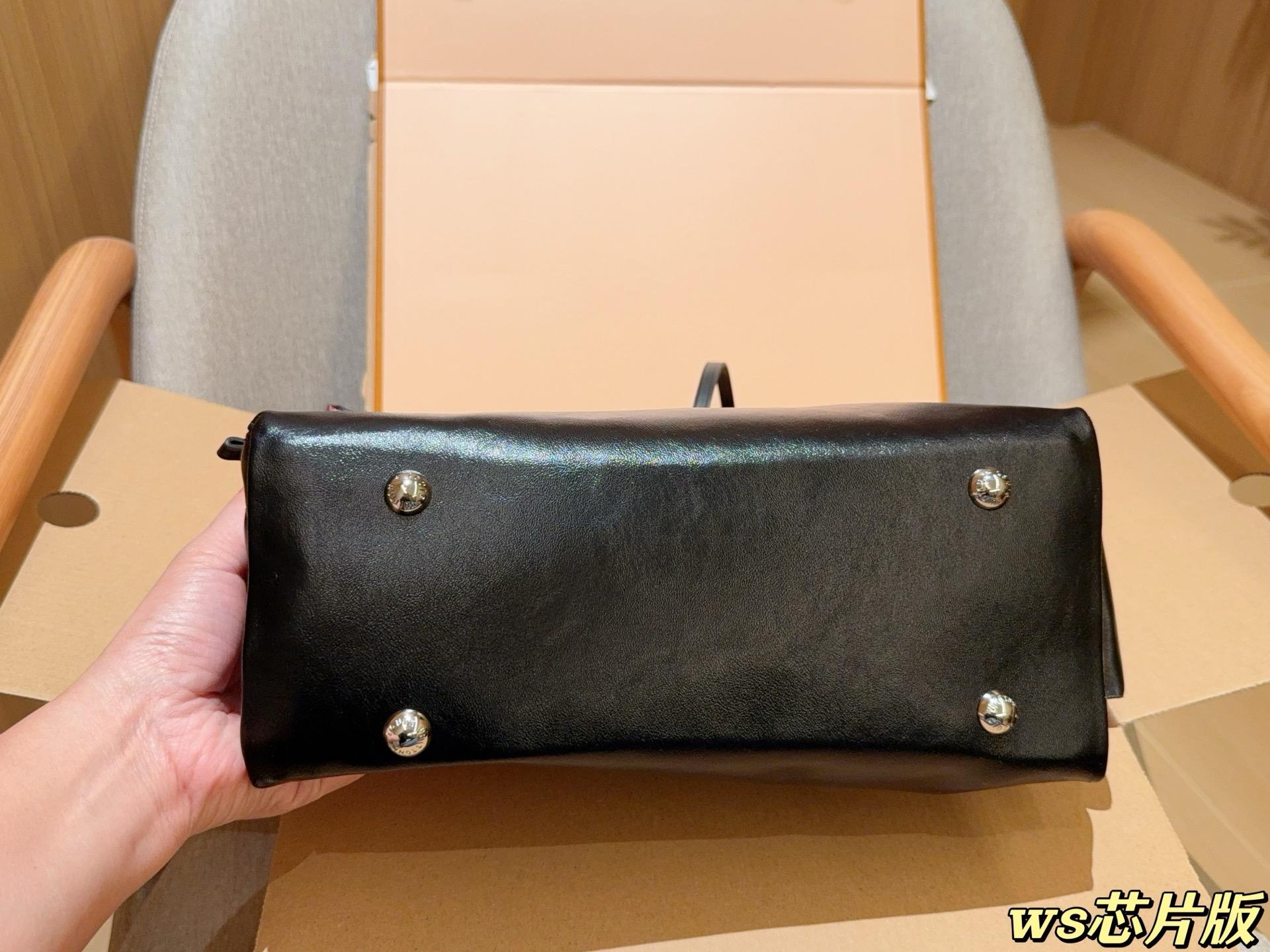 b6005667580cb83da2a9fb440a366f24.jpg