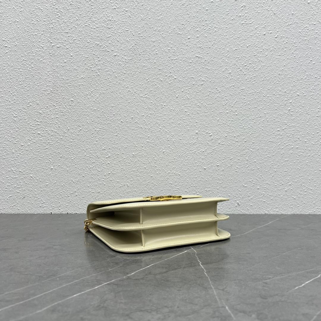 c34e67ff6657c385dbccf1a86dccf1ff.jpg