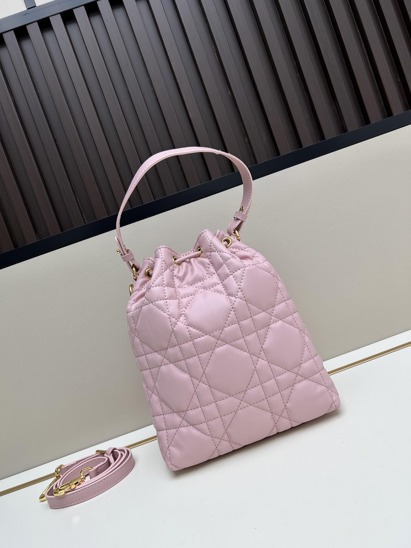 6edea867a03e9e854f4ac76cefe73fa5.jpg