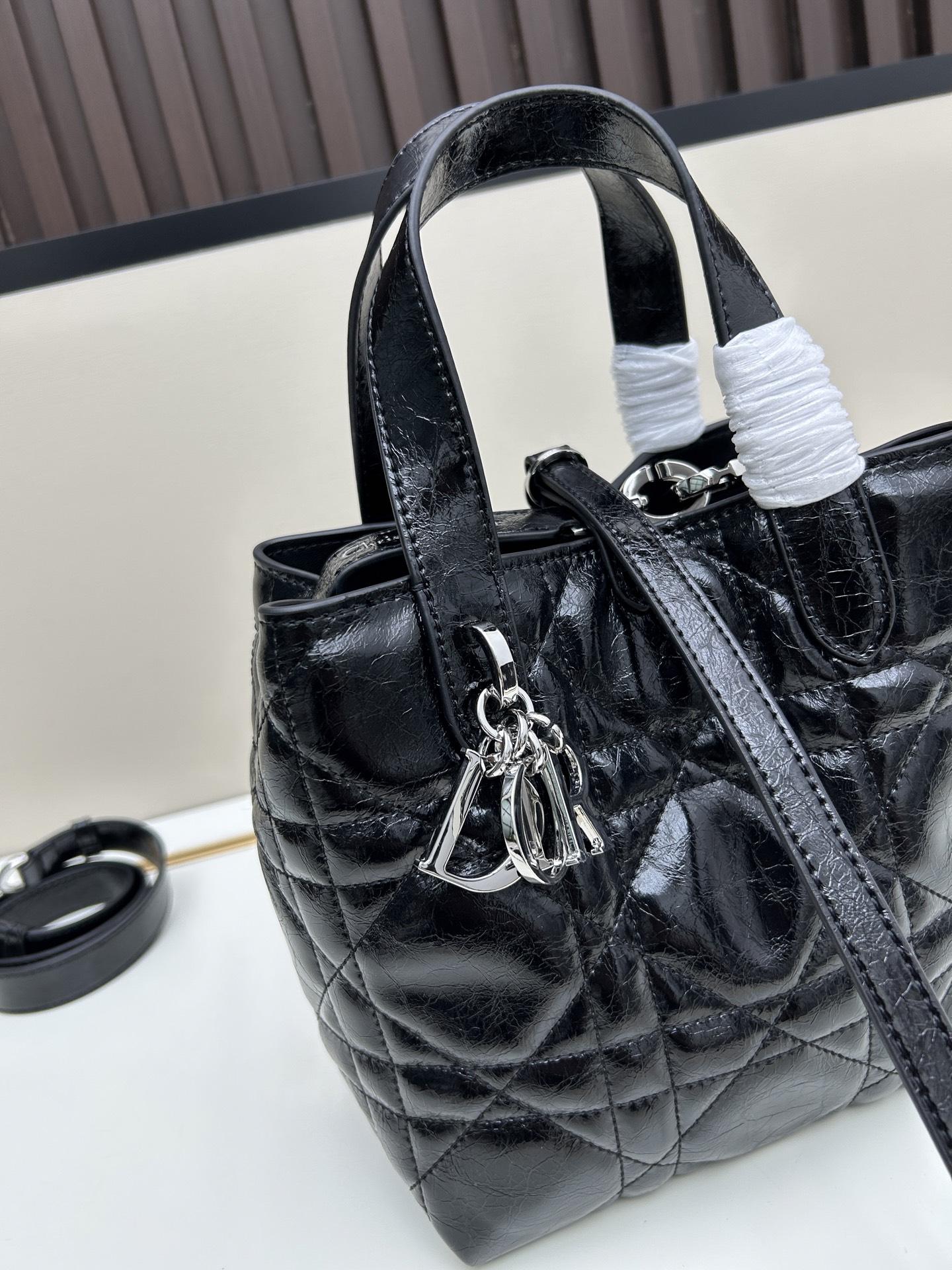 8b5003aadd949a87535e6b2a37431c74.jpg