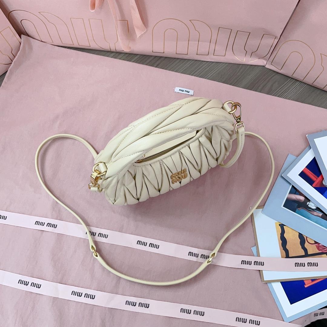 b2c9c627cb42edc8cf24dedb0c929bd2.jpg