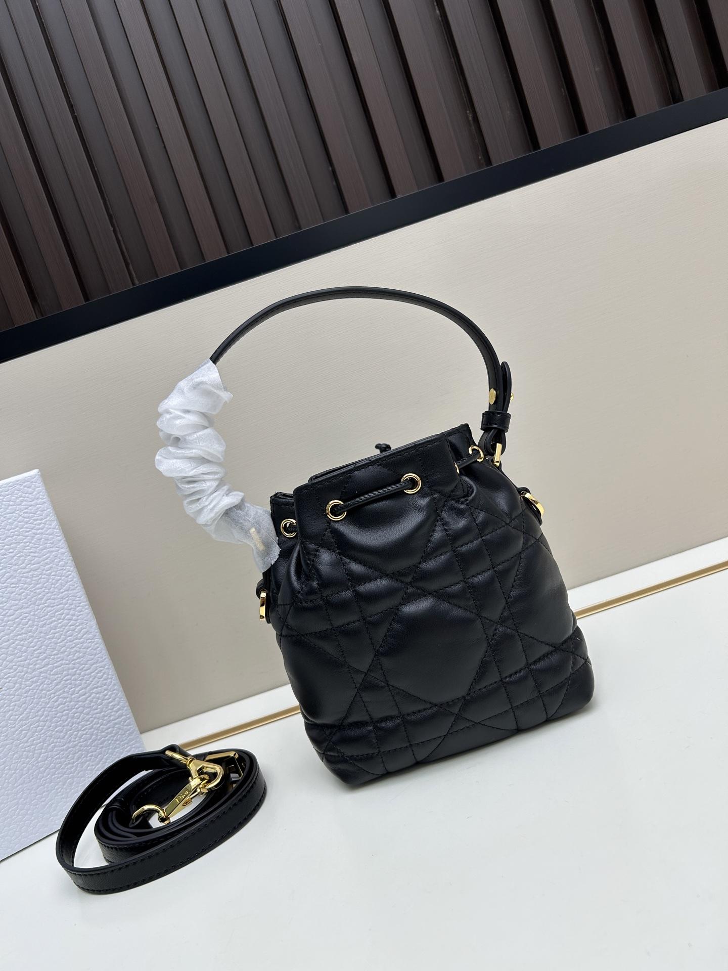 c3d5109ca3b51d2a442d28482a2636d7.jpg