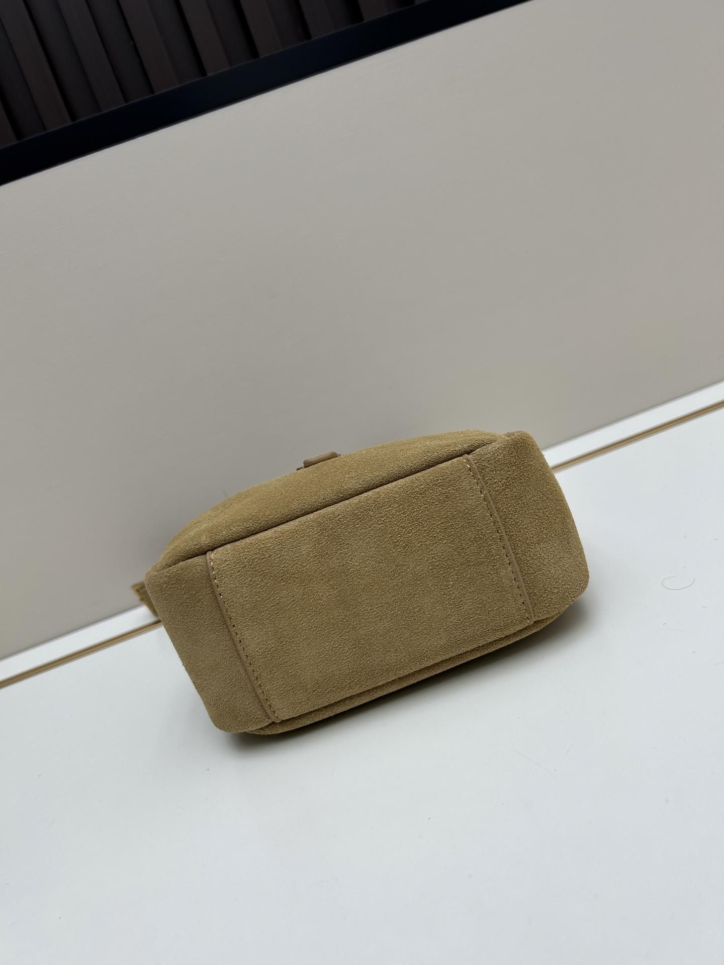 650e0c9aca6d307ca6d13b4dc3fceab8.jpg