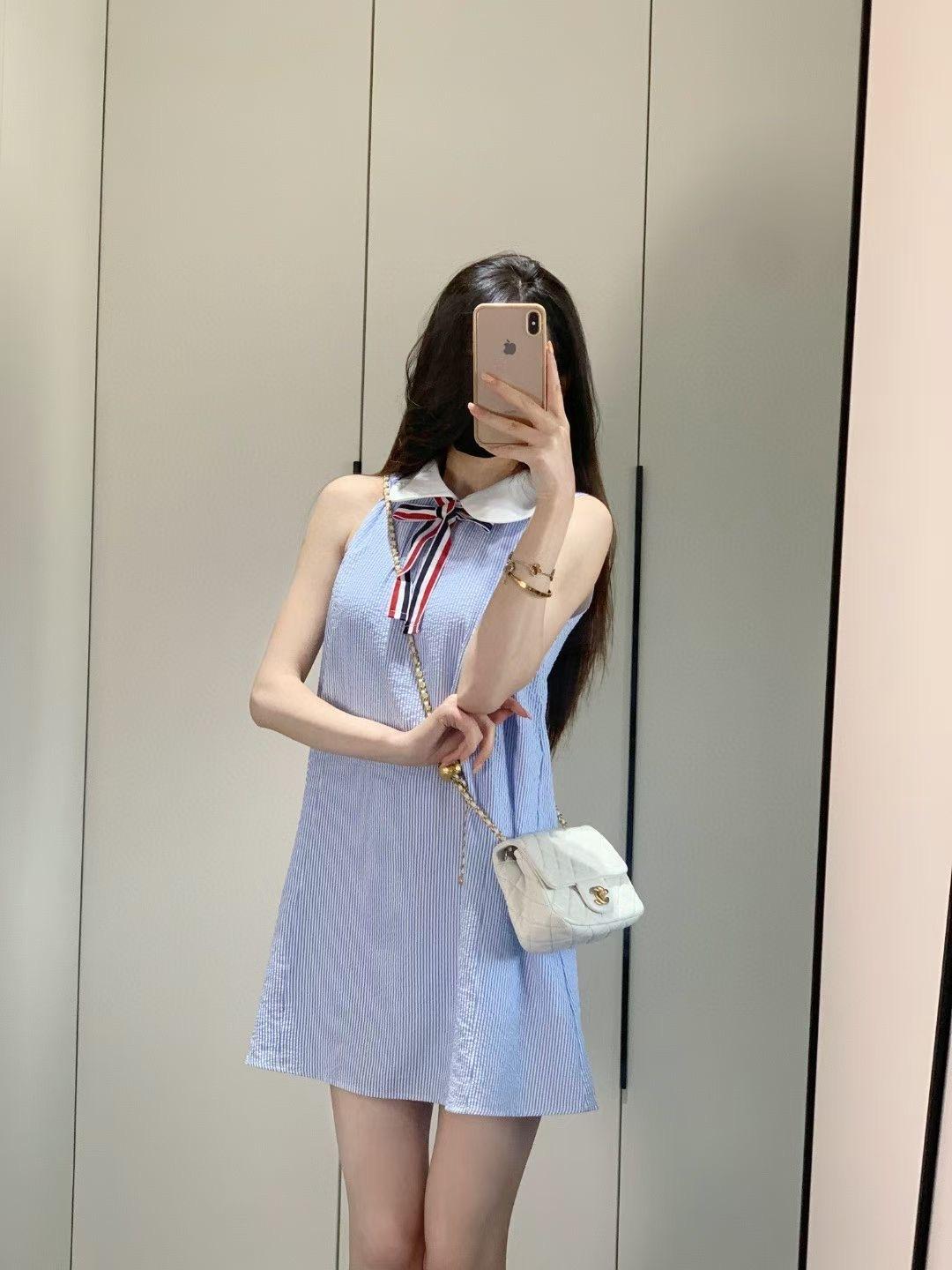 f4ef15624a546efcba75adfa23c2e8ba.jpg
