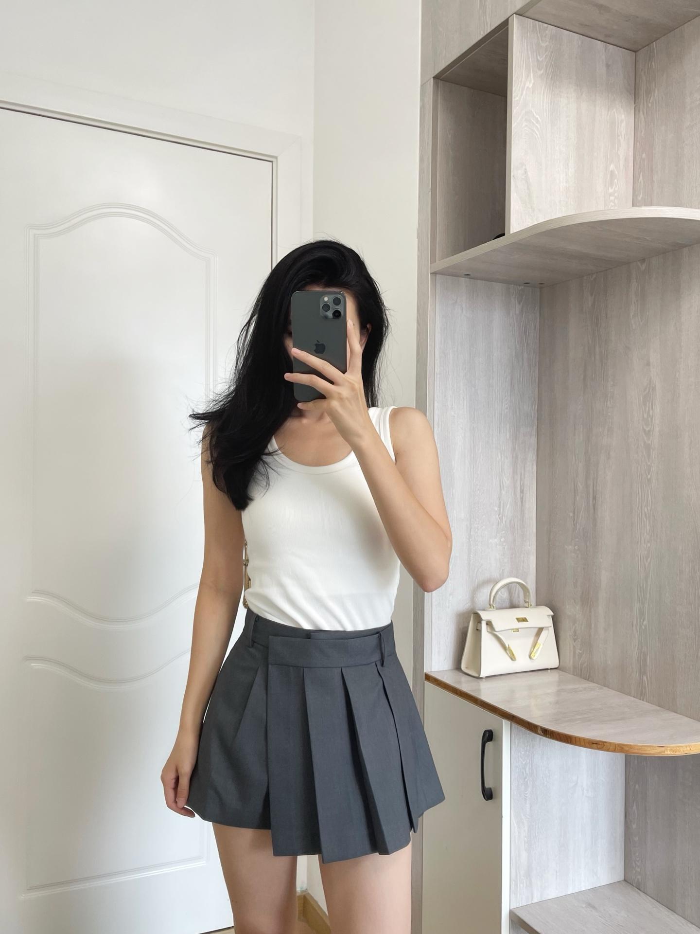 8cbab184e5b684a3d40a6b7fb9ccbdd1.jpg