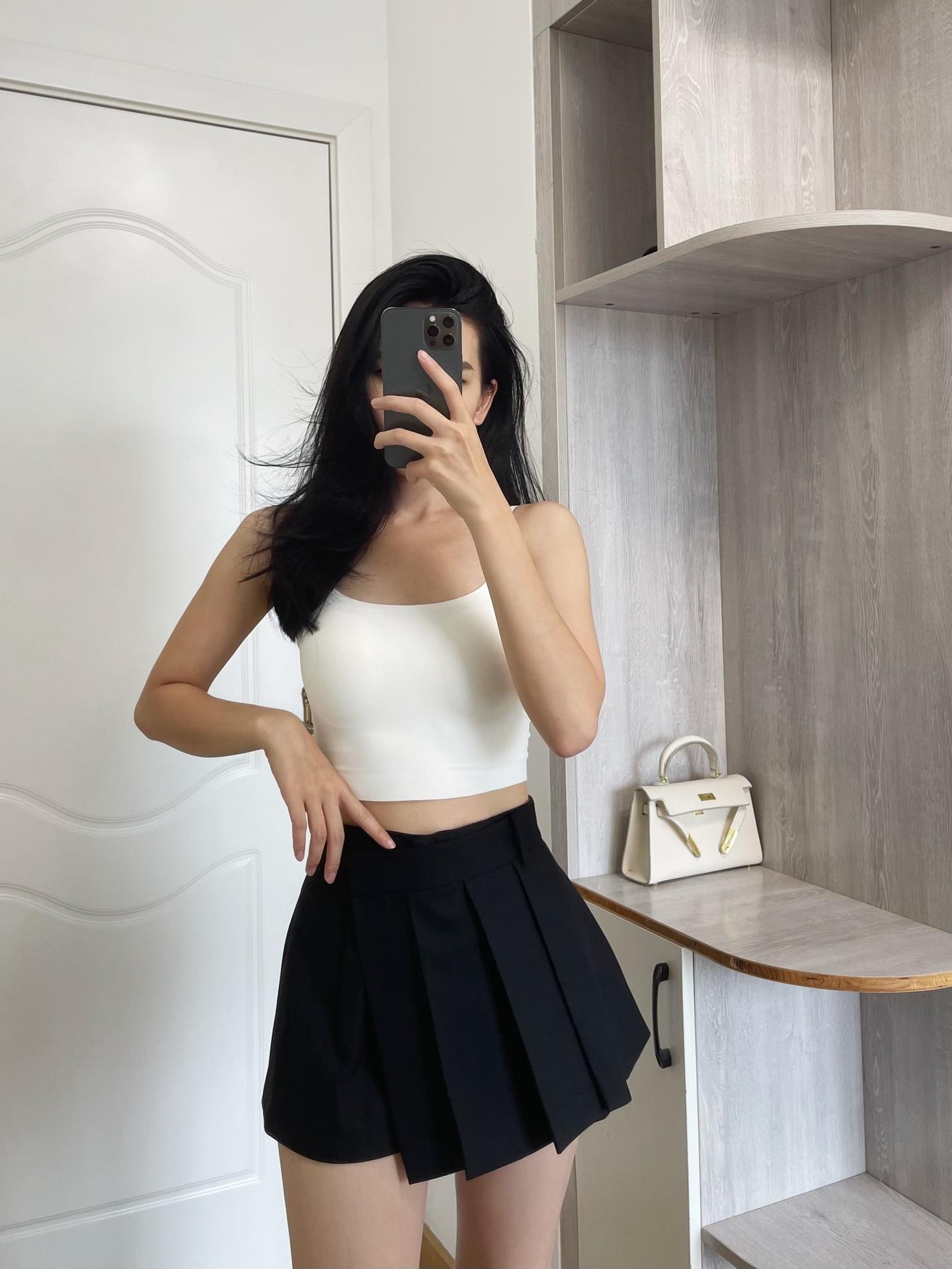 9fbe456bf99b639693ace7b2a7a7d79d.jpg