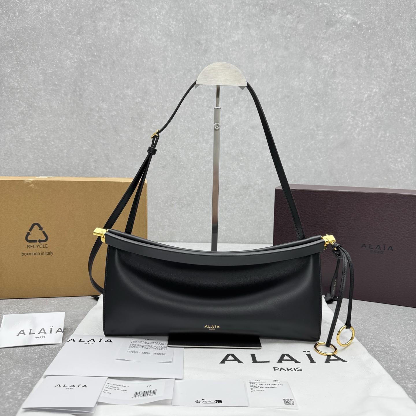 32f082af75bee0472cd1e042c0aea3f7.jpg