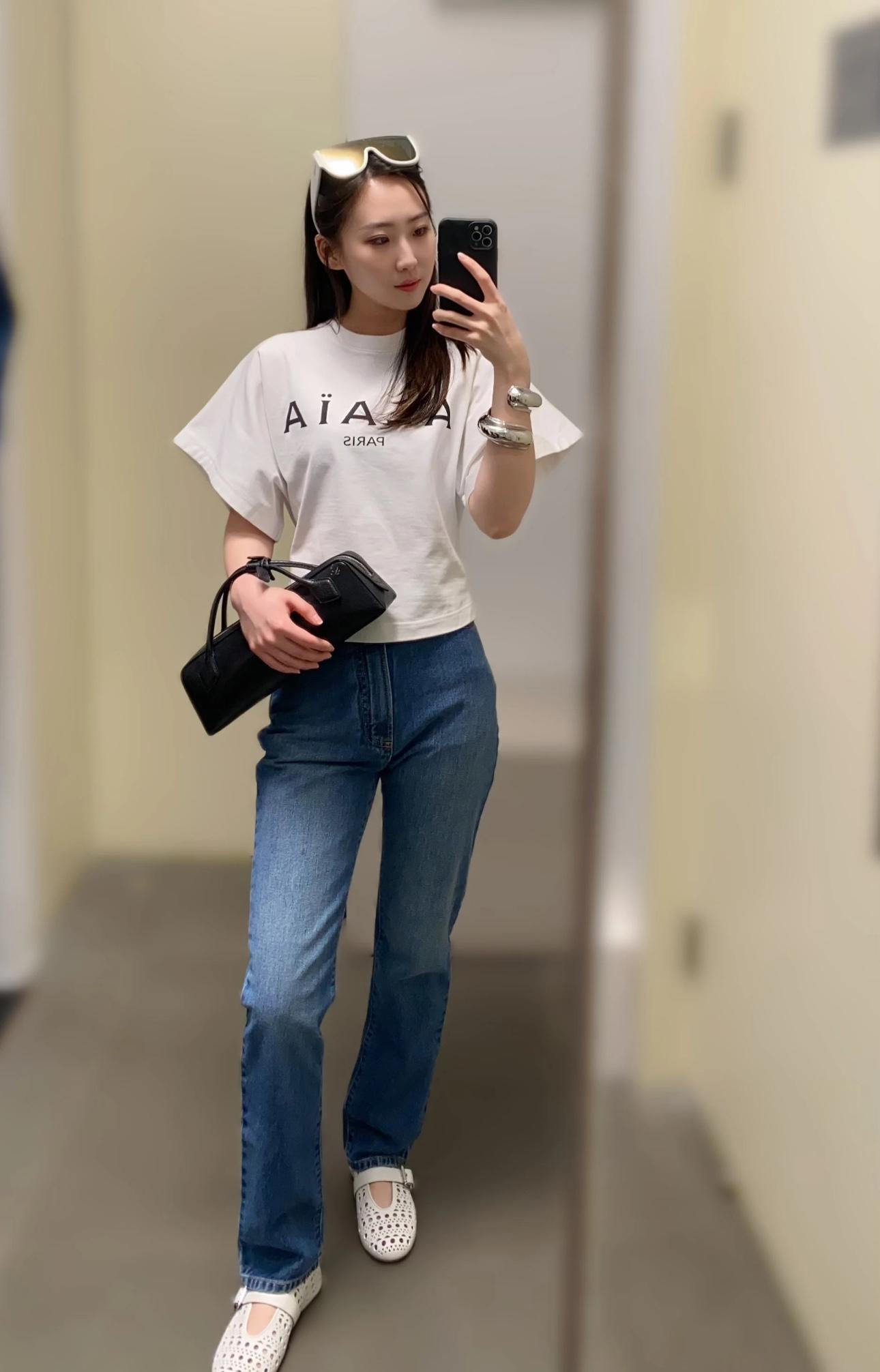421df9043f40f8006aeaab0309cede4a.jpg