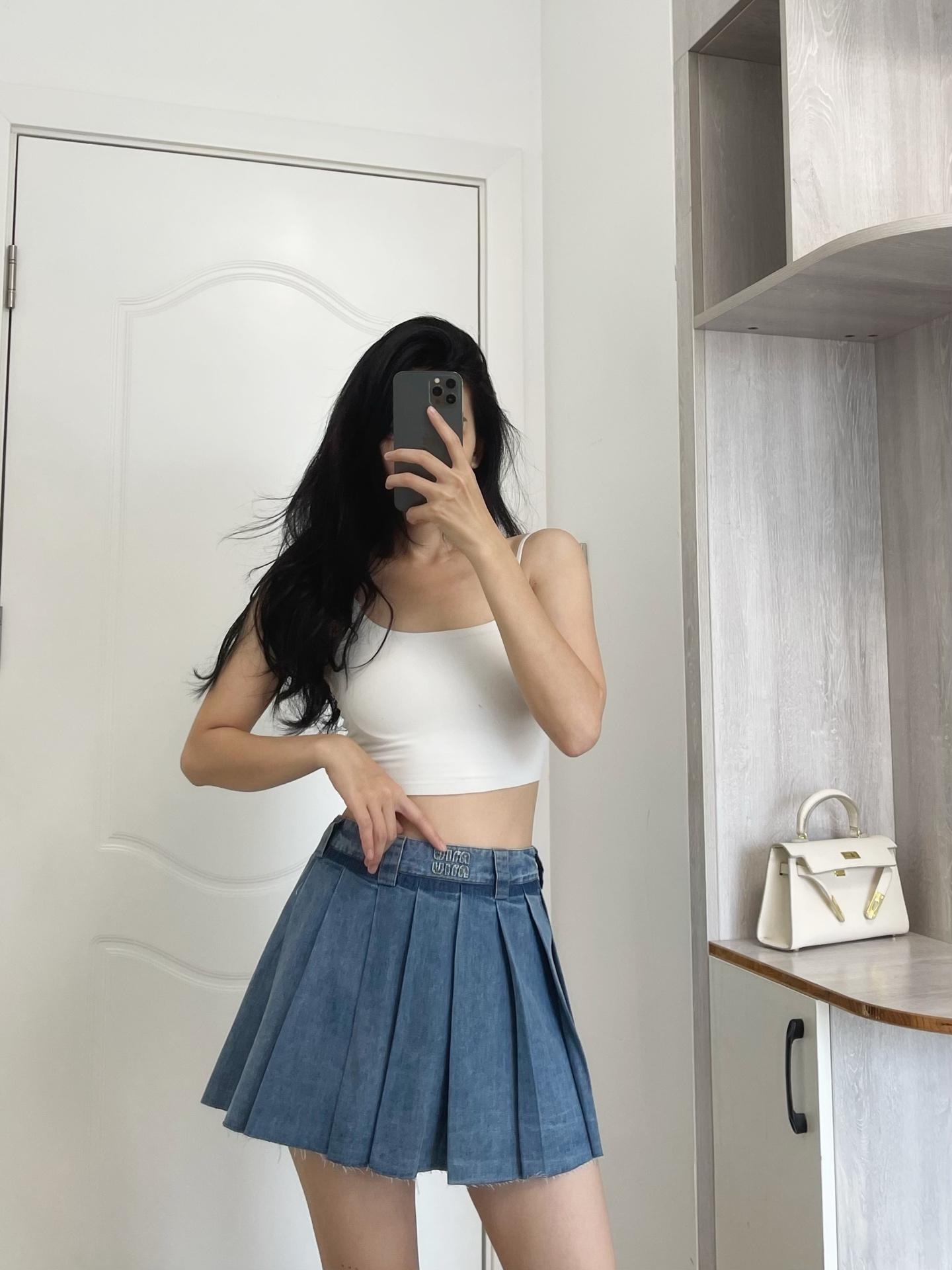 581af7f115658b59b76a8756e62b8392.jpg