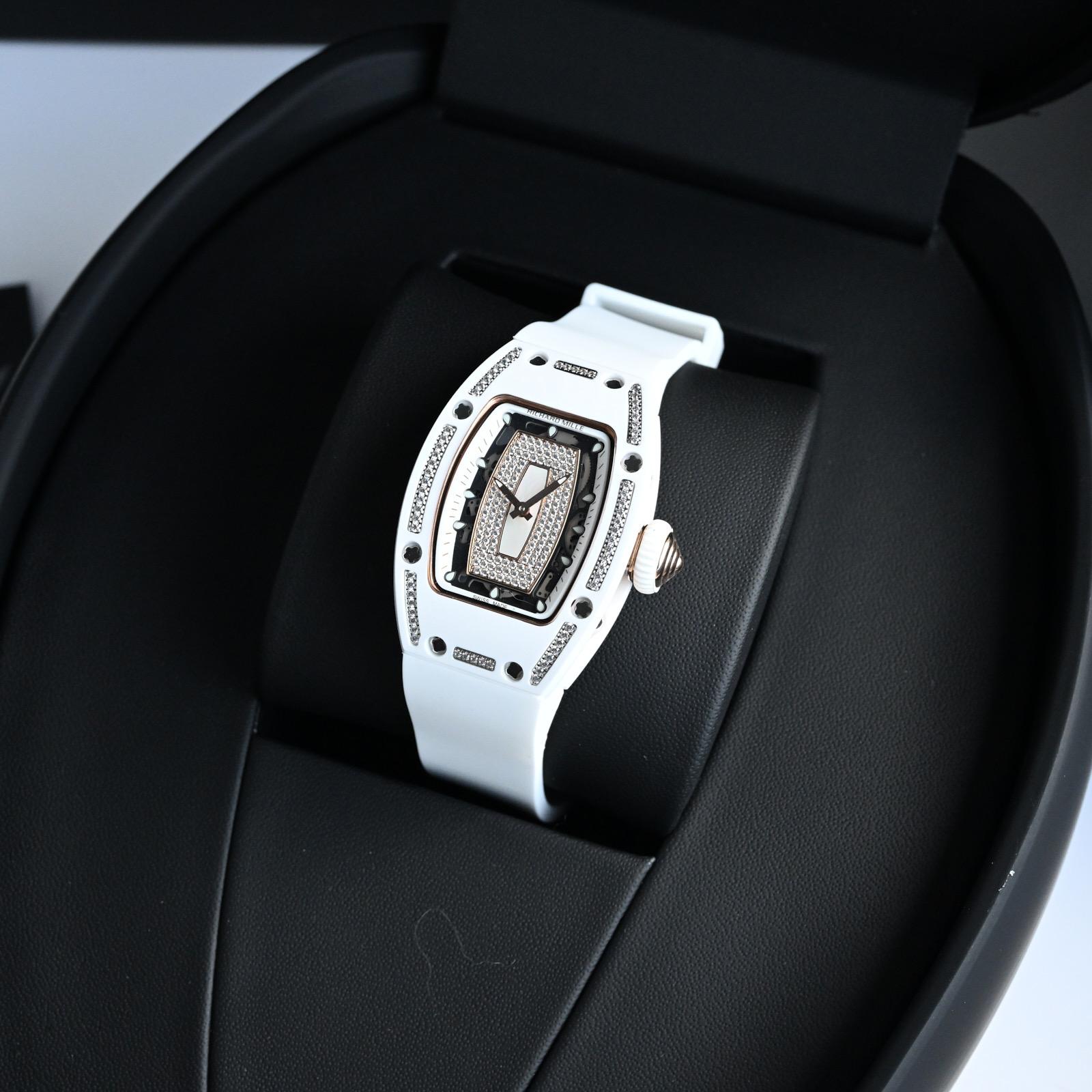 911492fb7e18daf0abaaa0578bf32fd4.jpg