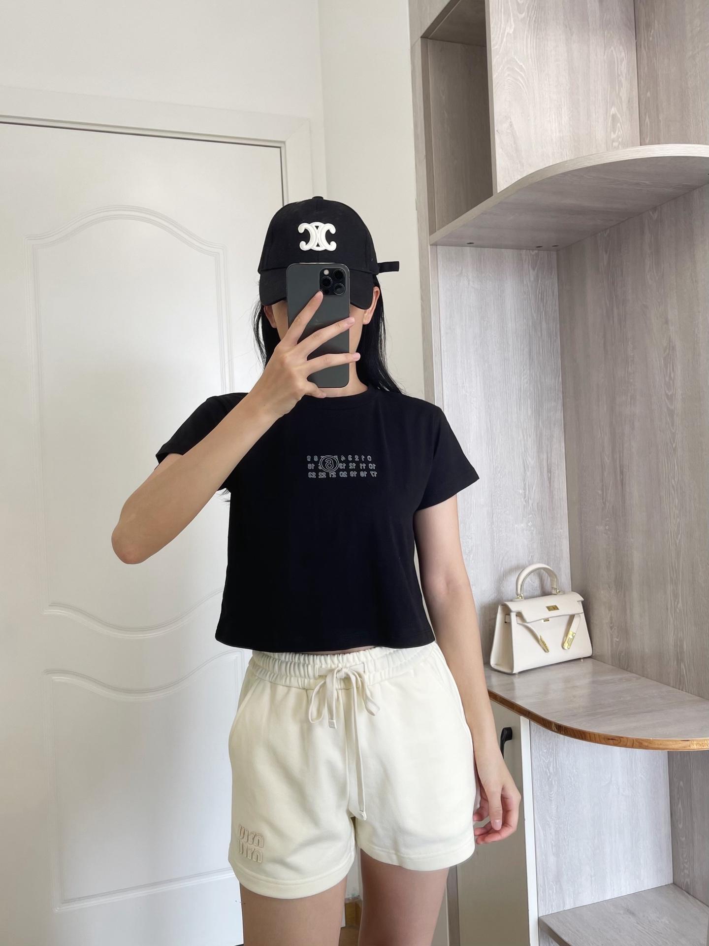 a68aae63d985ea32fd9b739eba8ea7ba.jpg