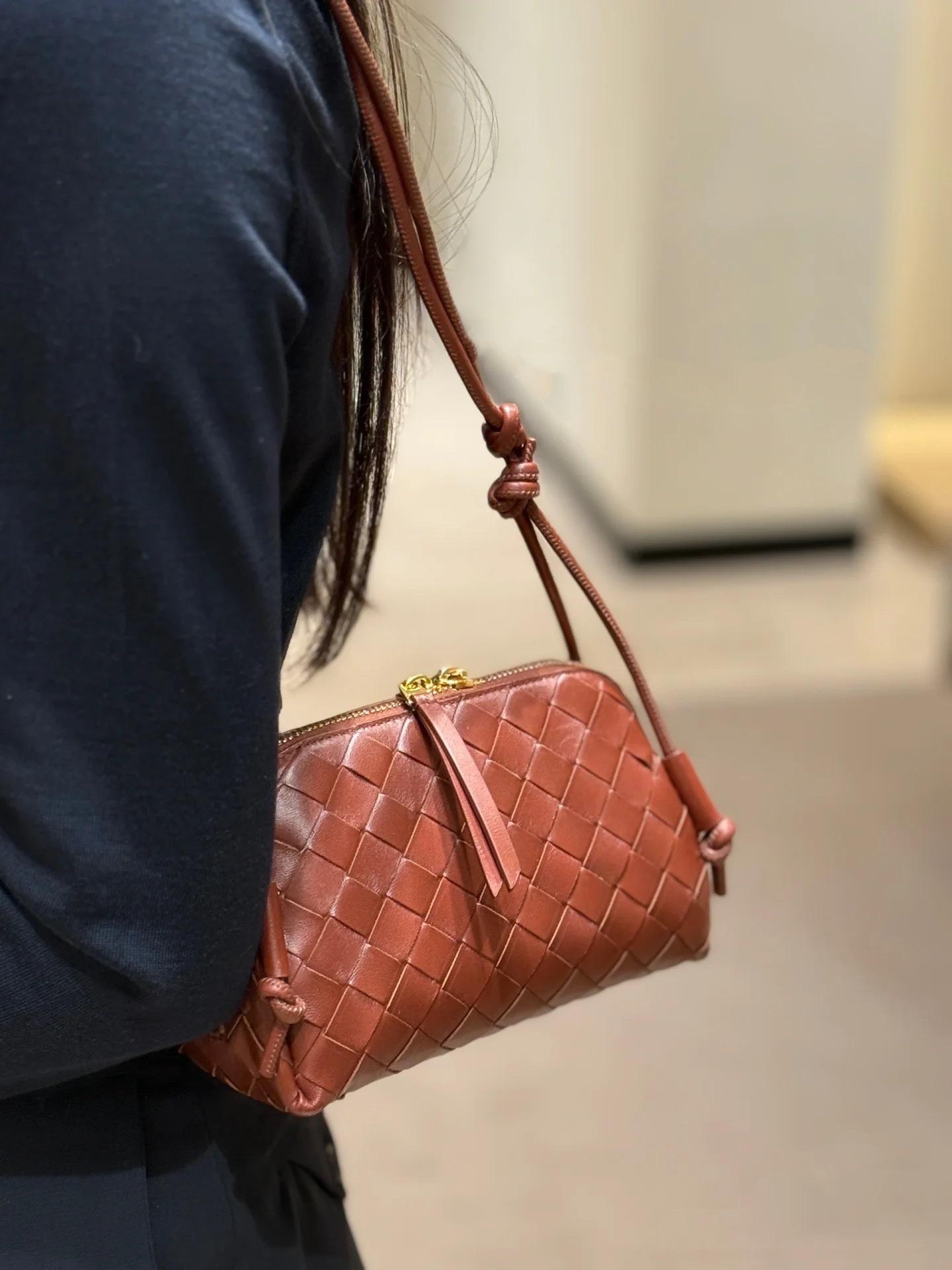 b15f6c1176e8f13ebe55031c1d1fda1b.jpg