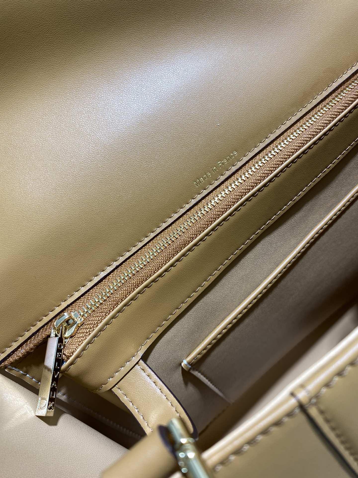 e109dde68710c52766b8464868b80ebe.jpg