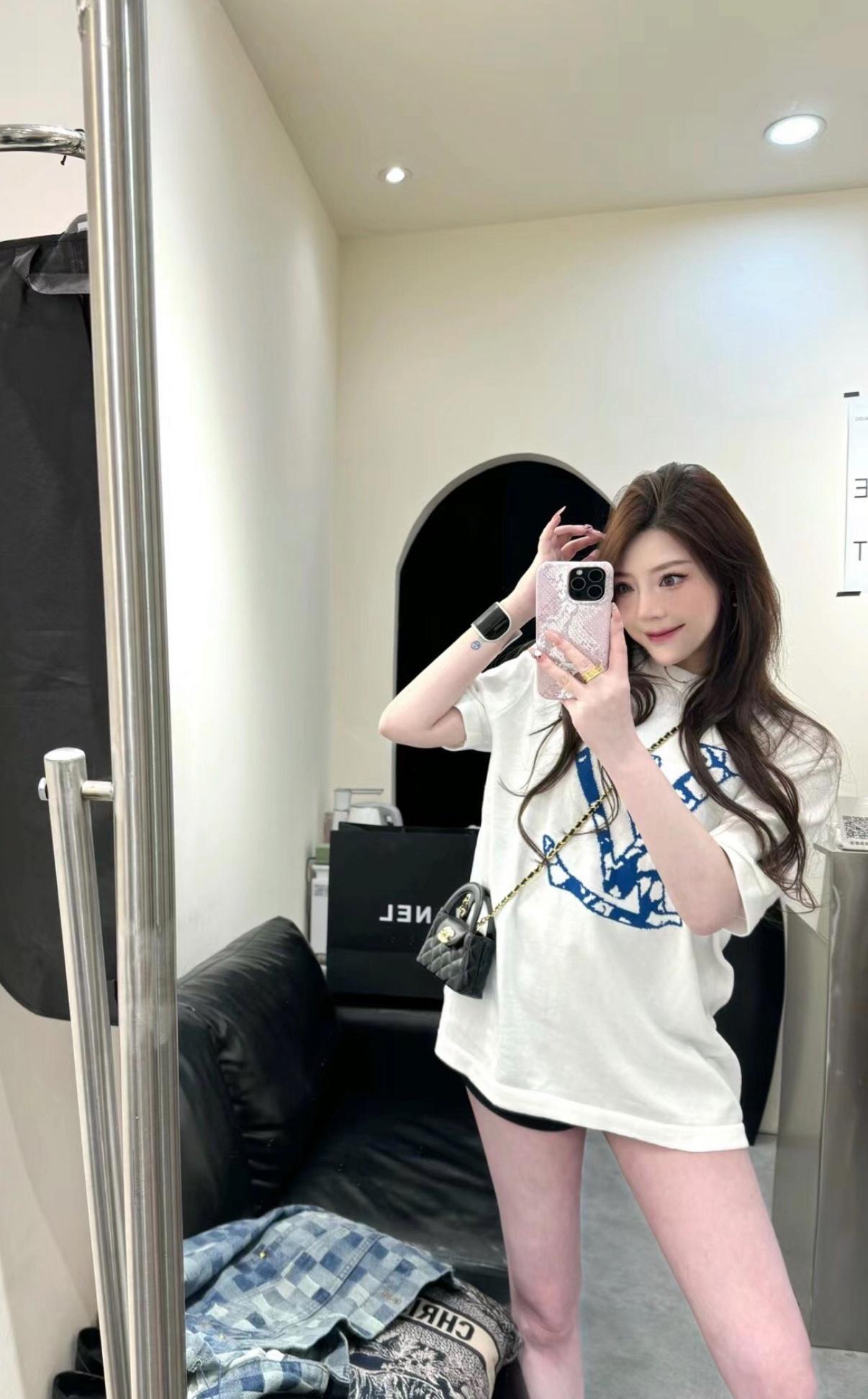 efee7f22b6b33518d3a9307460db9894.jpg