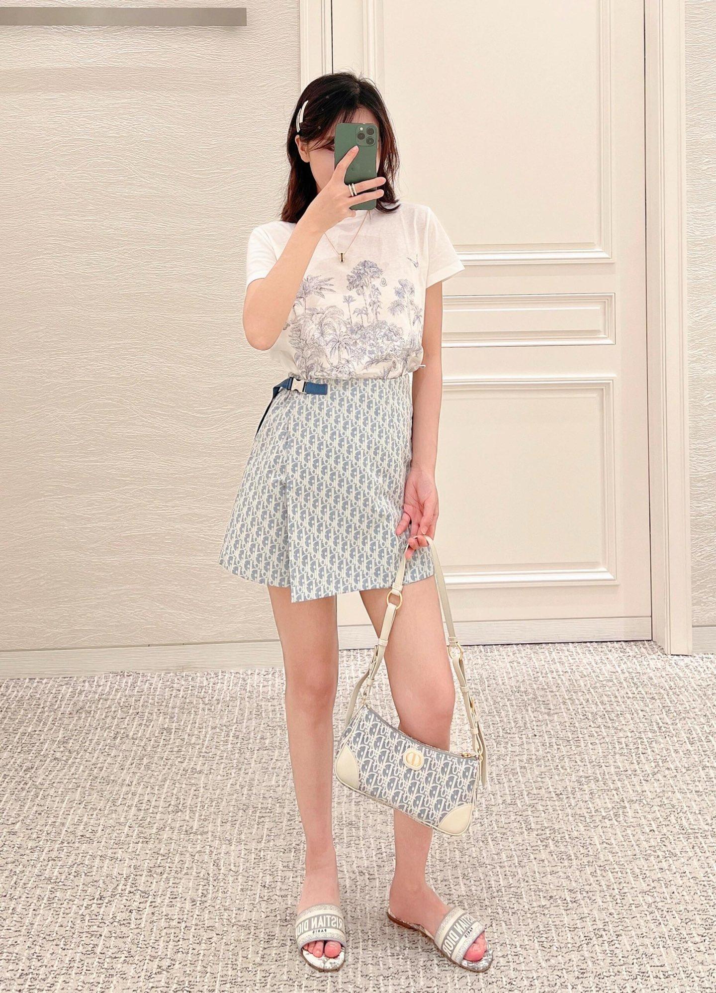 558c36830dc3da31ed87b3424e1f80dd.jpg