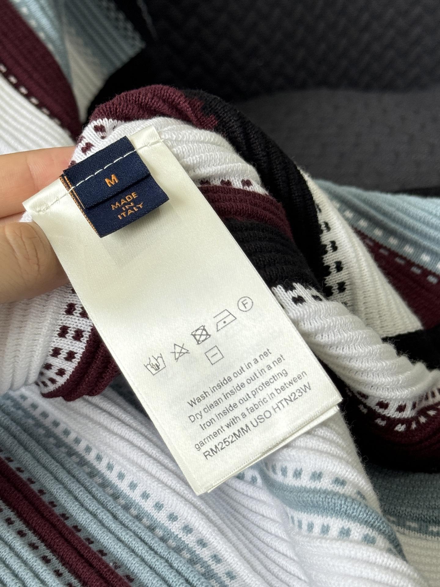 a346aab48f1cf0c275ca7cb11786a492.jpg