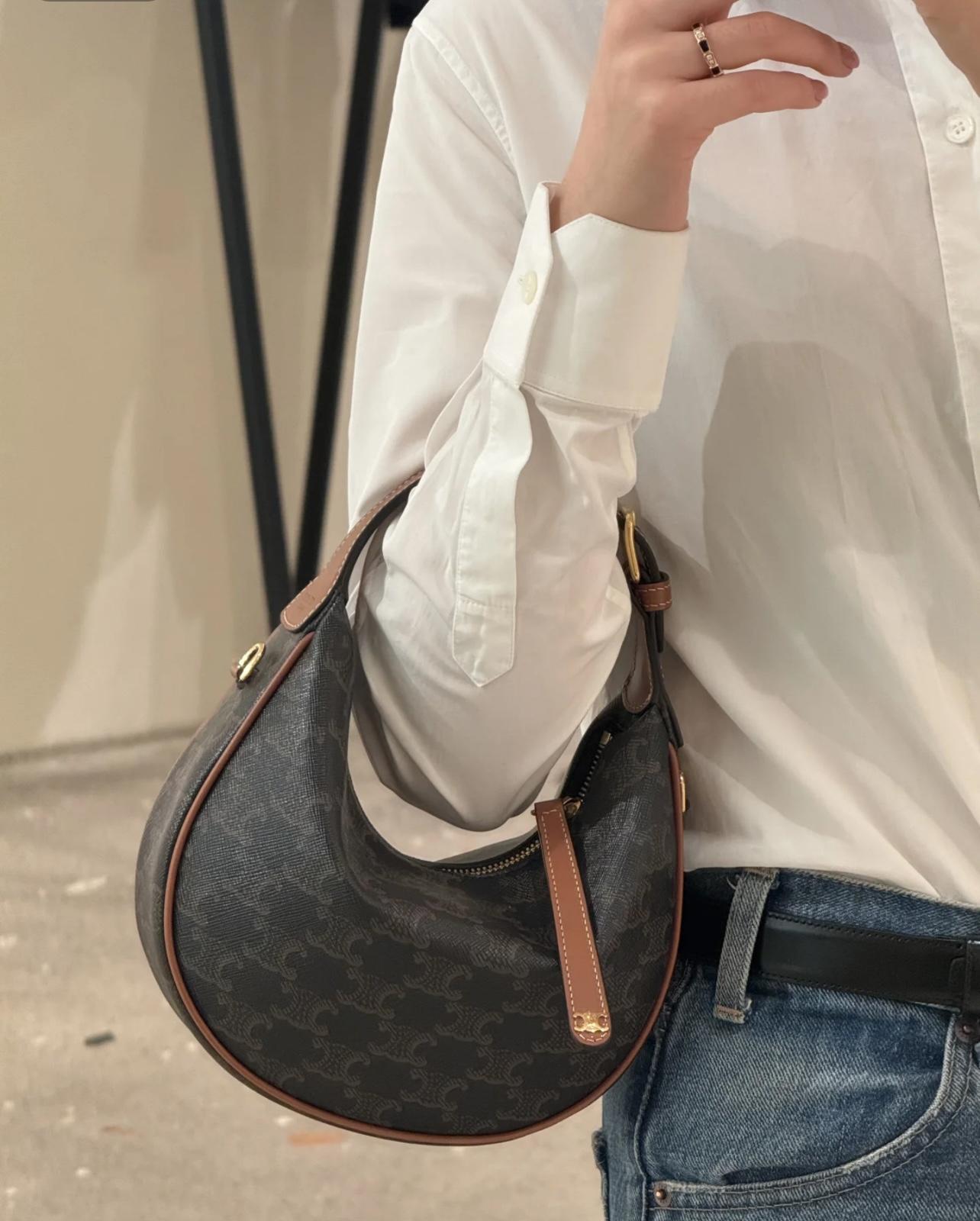 a53f156e8a56ef0a2ef874a09d252a36.jpg