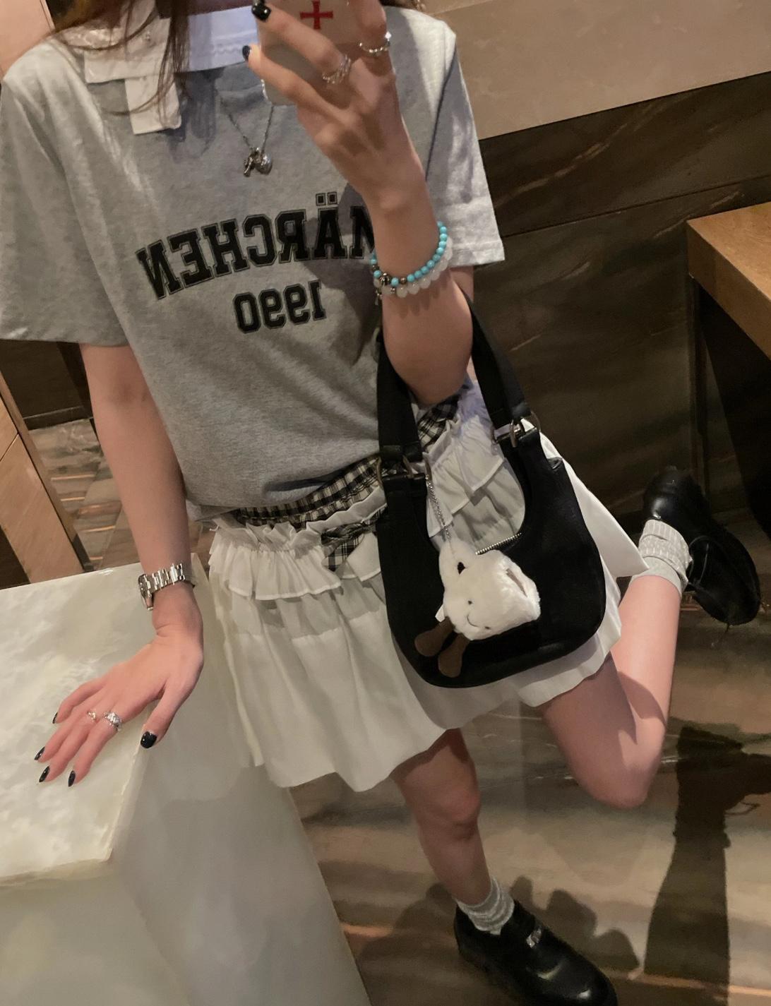 8ef6c5e1520be6fdb65c08e83602518b.jpg