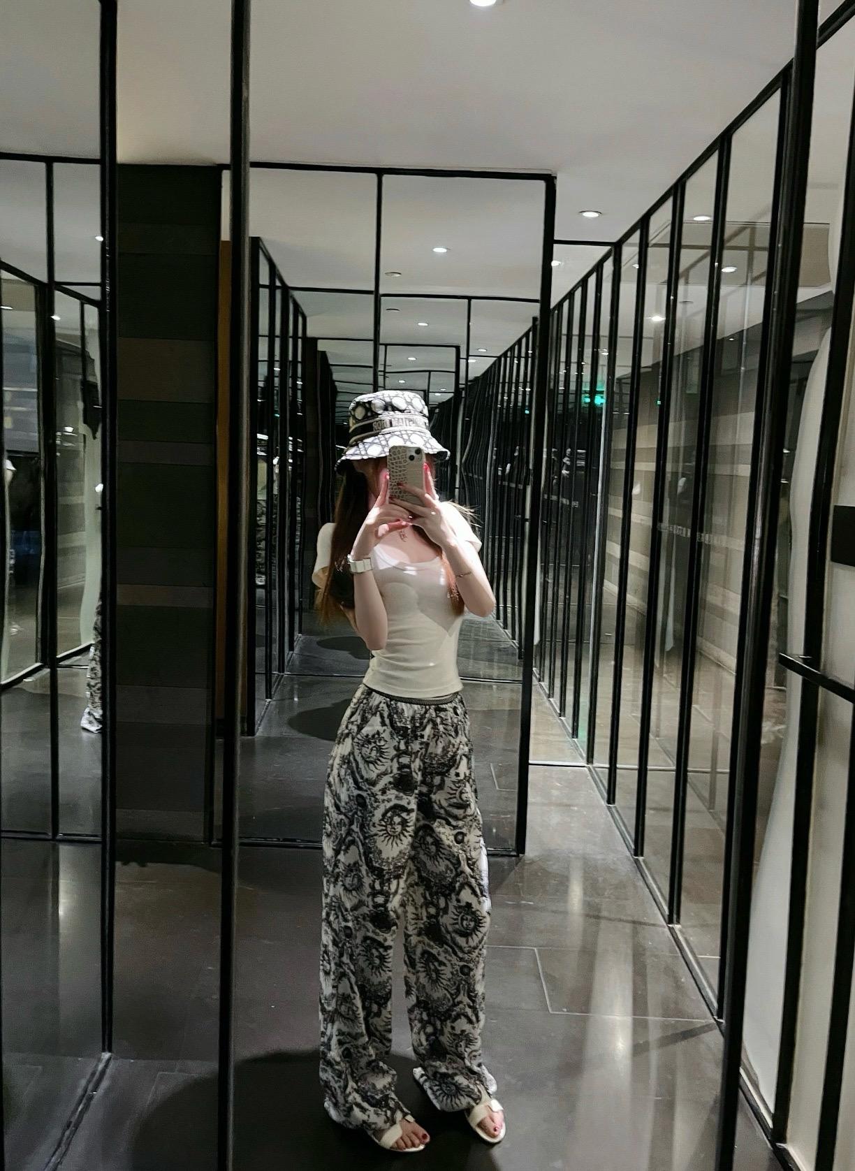 d3548ca52620152ab7649cad96954f5d.jpg