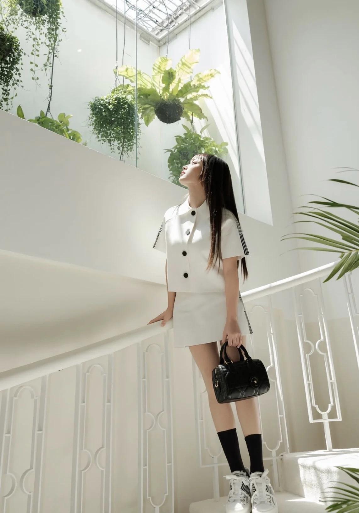 d6751e5f1eff2c5b6cfe6a0d66268bc6.jpg