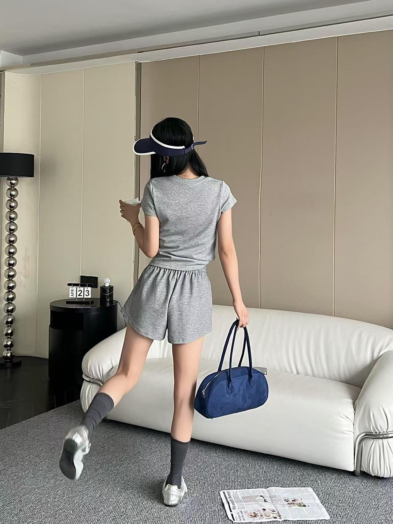 19bc39bdac6ee83d81a382c00ce684f4.jpg