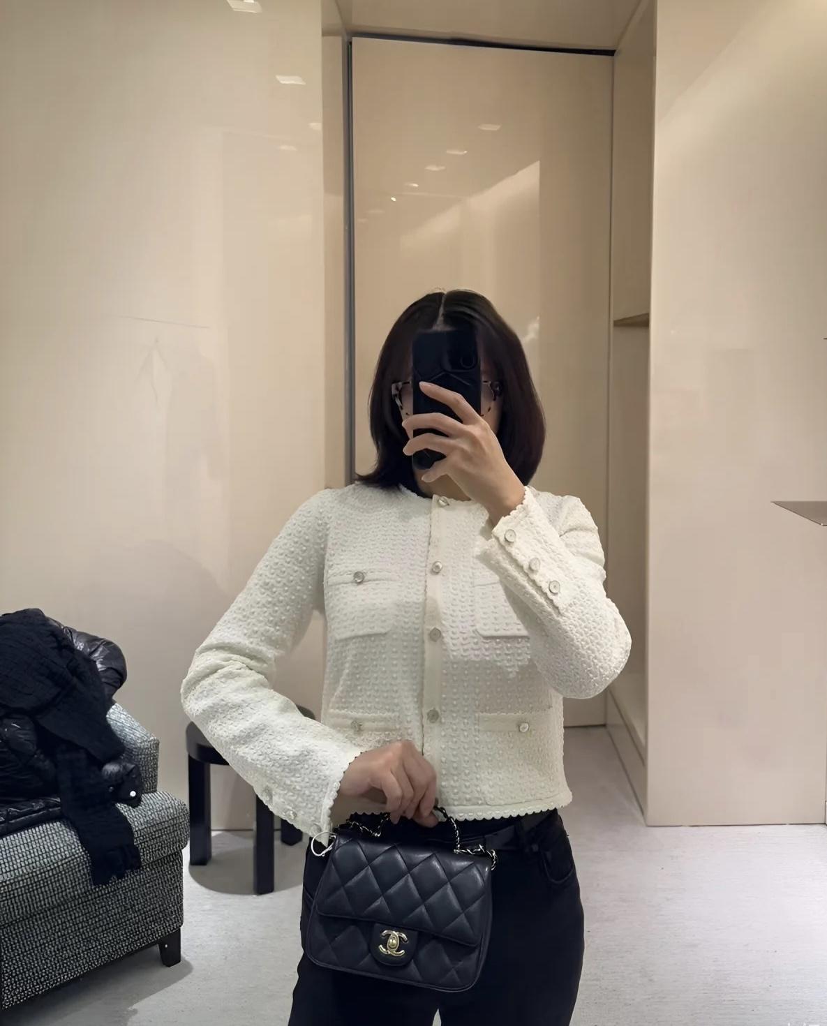 1c6a0aae1f3a09789dc852a4745960af.jpg