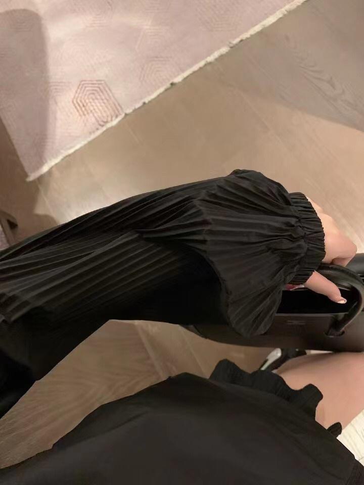 1e66a60d6fe27f2894334bf82cf7572f.jpg