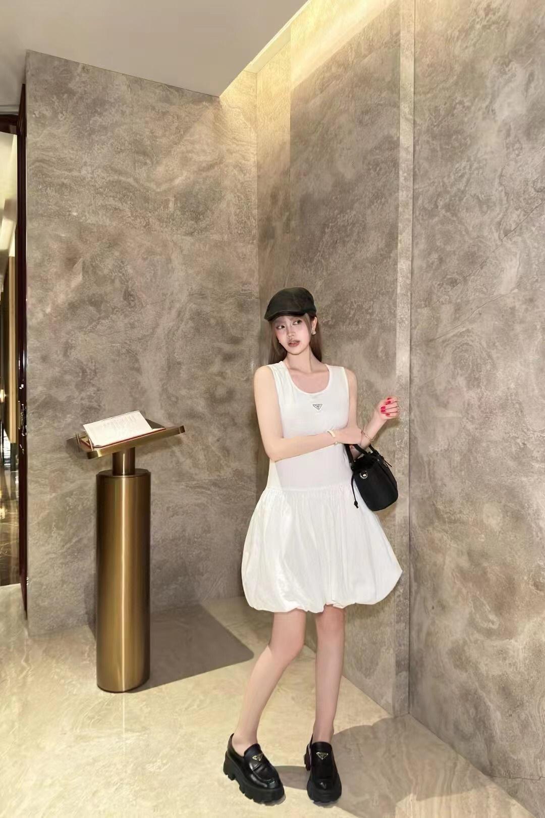 2b4248b93948dbbee73b79191a4f7710.jpg