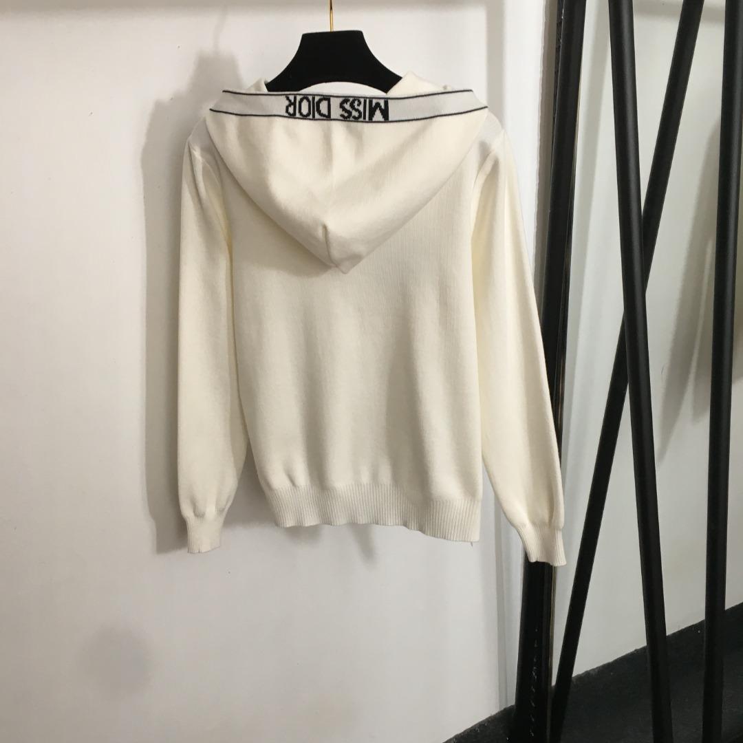 455ade05cfbed0a8b76bcf2d856f3756.jpg