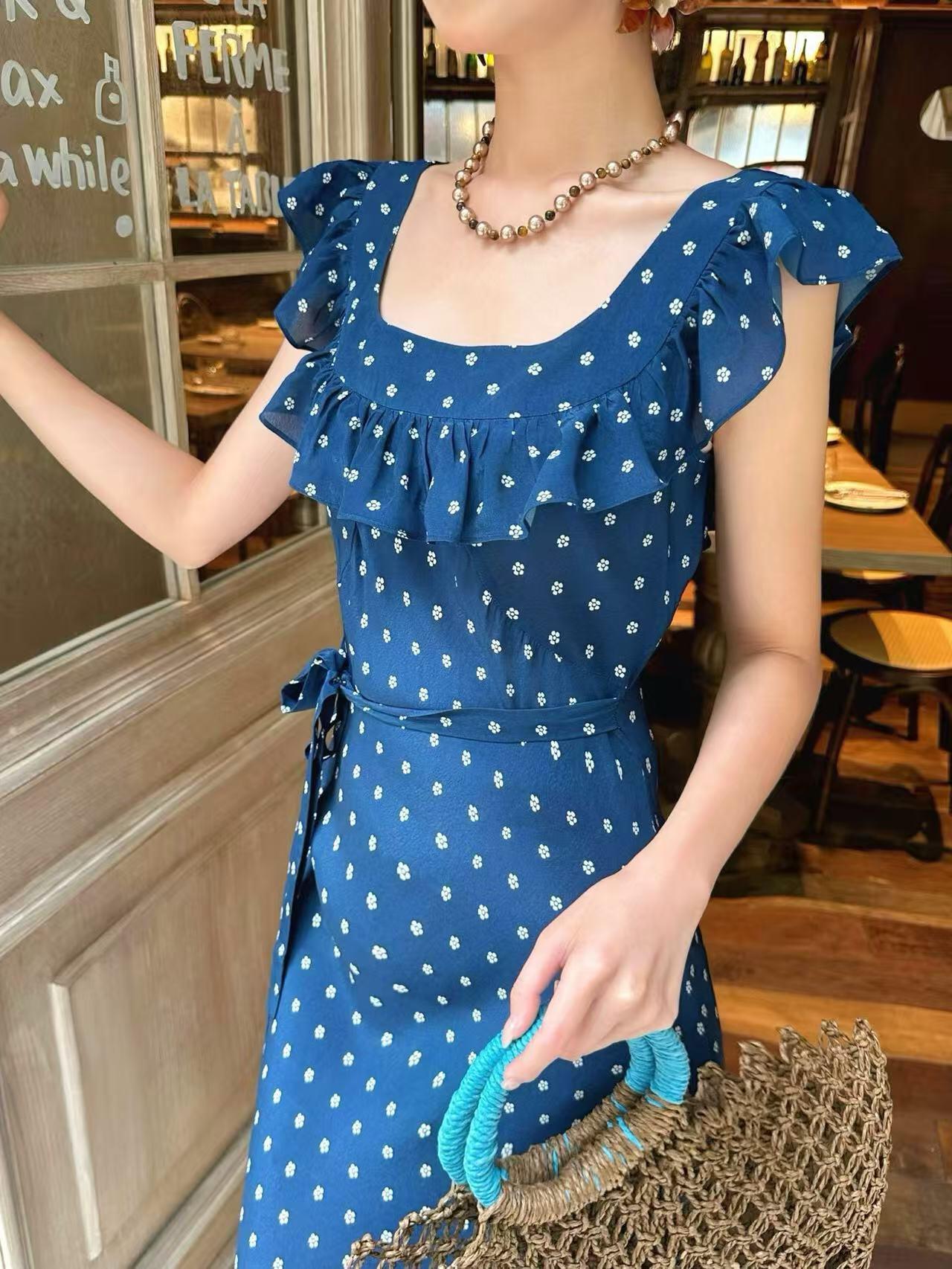 5d8b19a38c5b4ac391788c194de93bc4.jpg