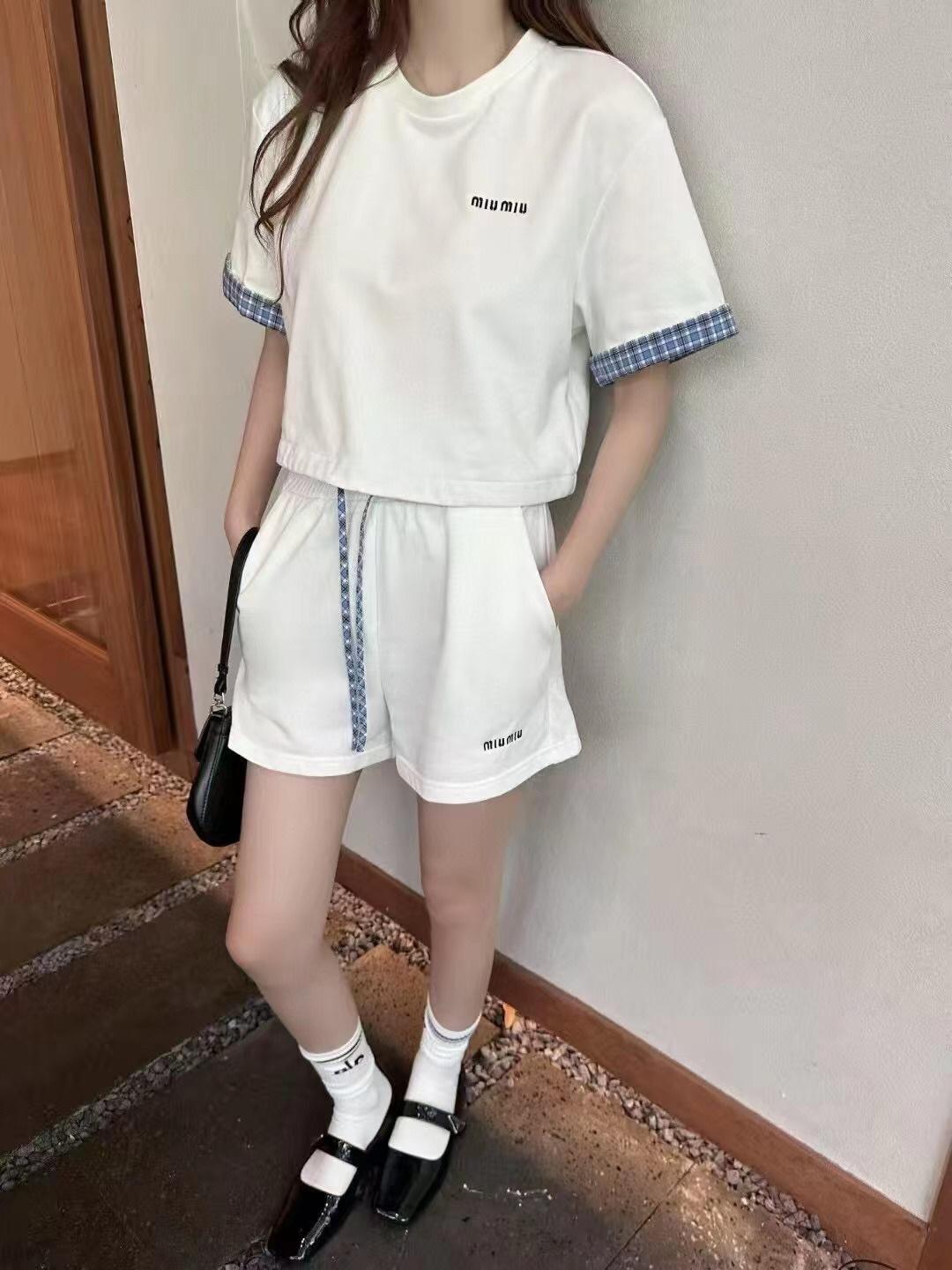 6c1e9c148efc3ba5b697d1c5cd5c7a24.jpg