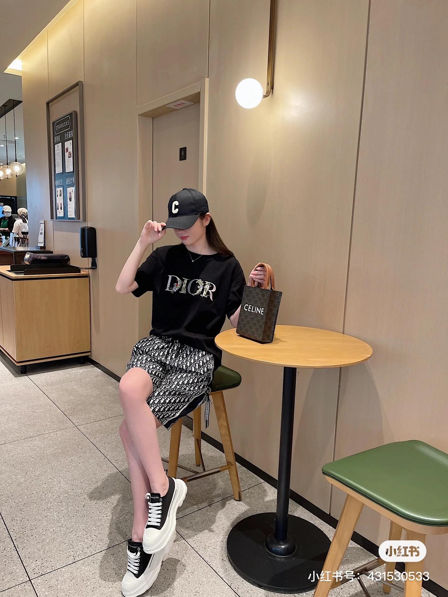 93a26cb886d4da293d3900ab9028bd7f.jpg