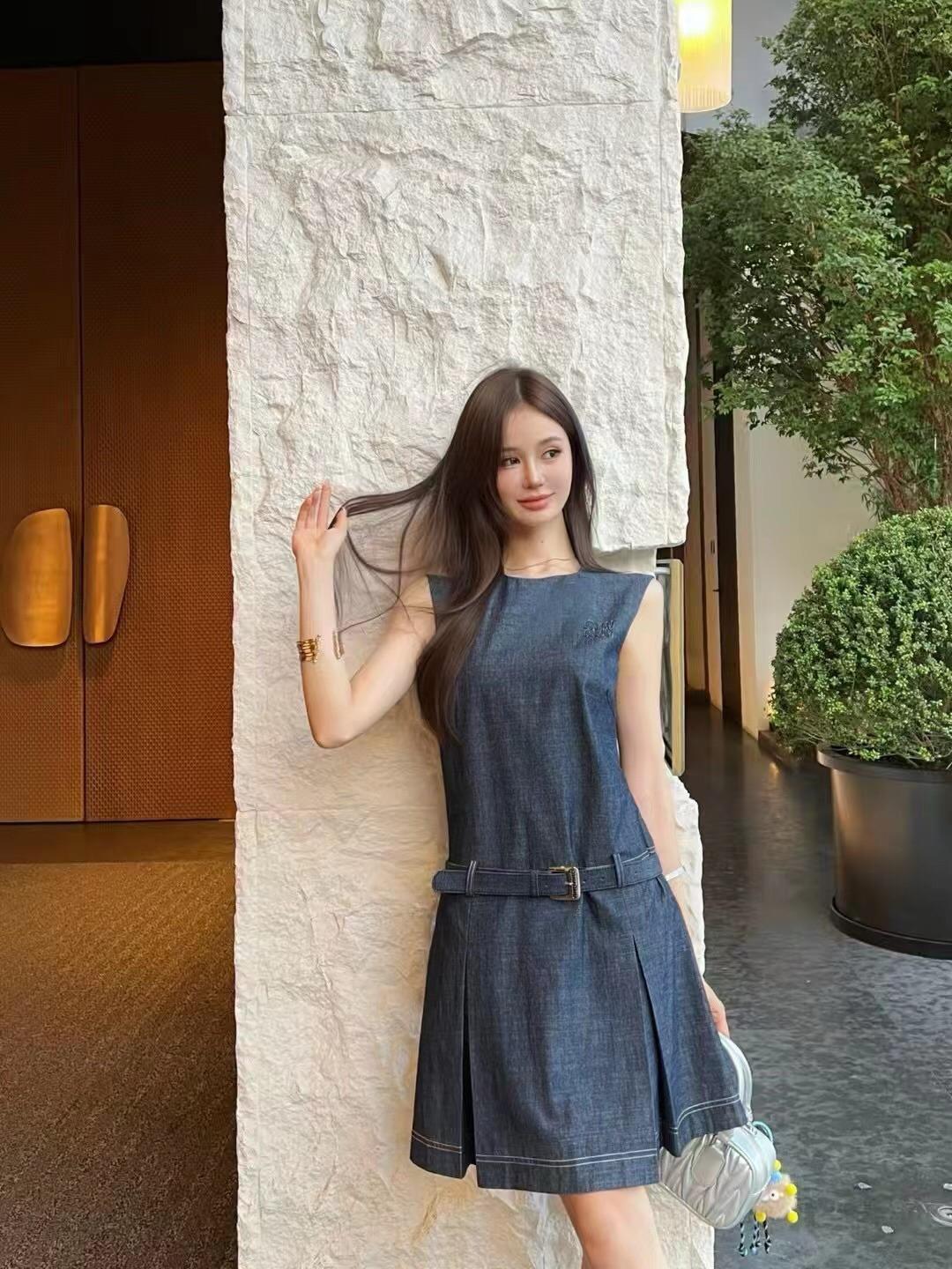 9b771ec44f32efe5d8e5b3fb6a437f28.jpg