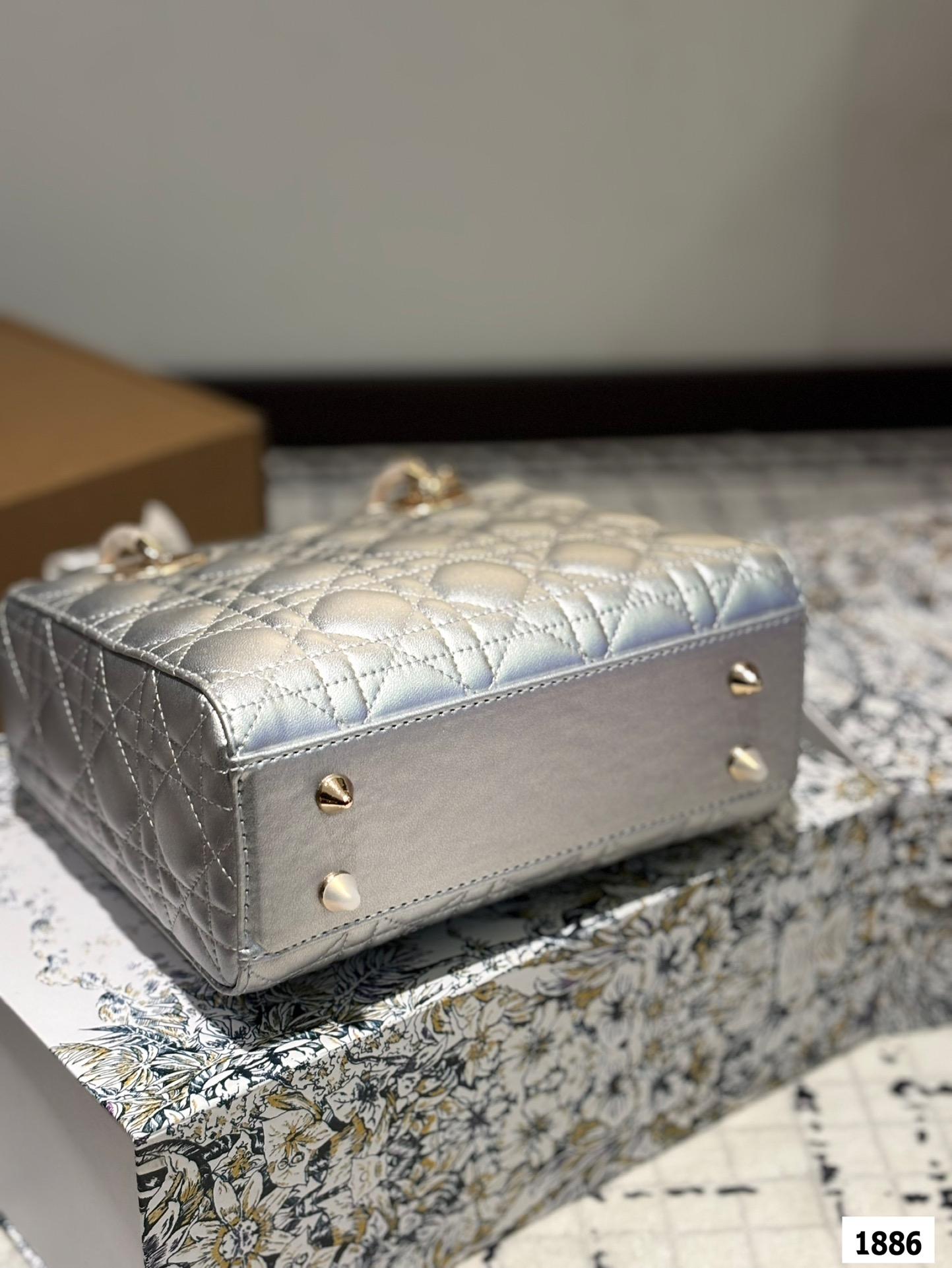 a3d5a340c8eb13fd6e55c3561ebb8df6.jpg
