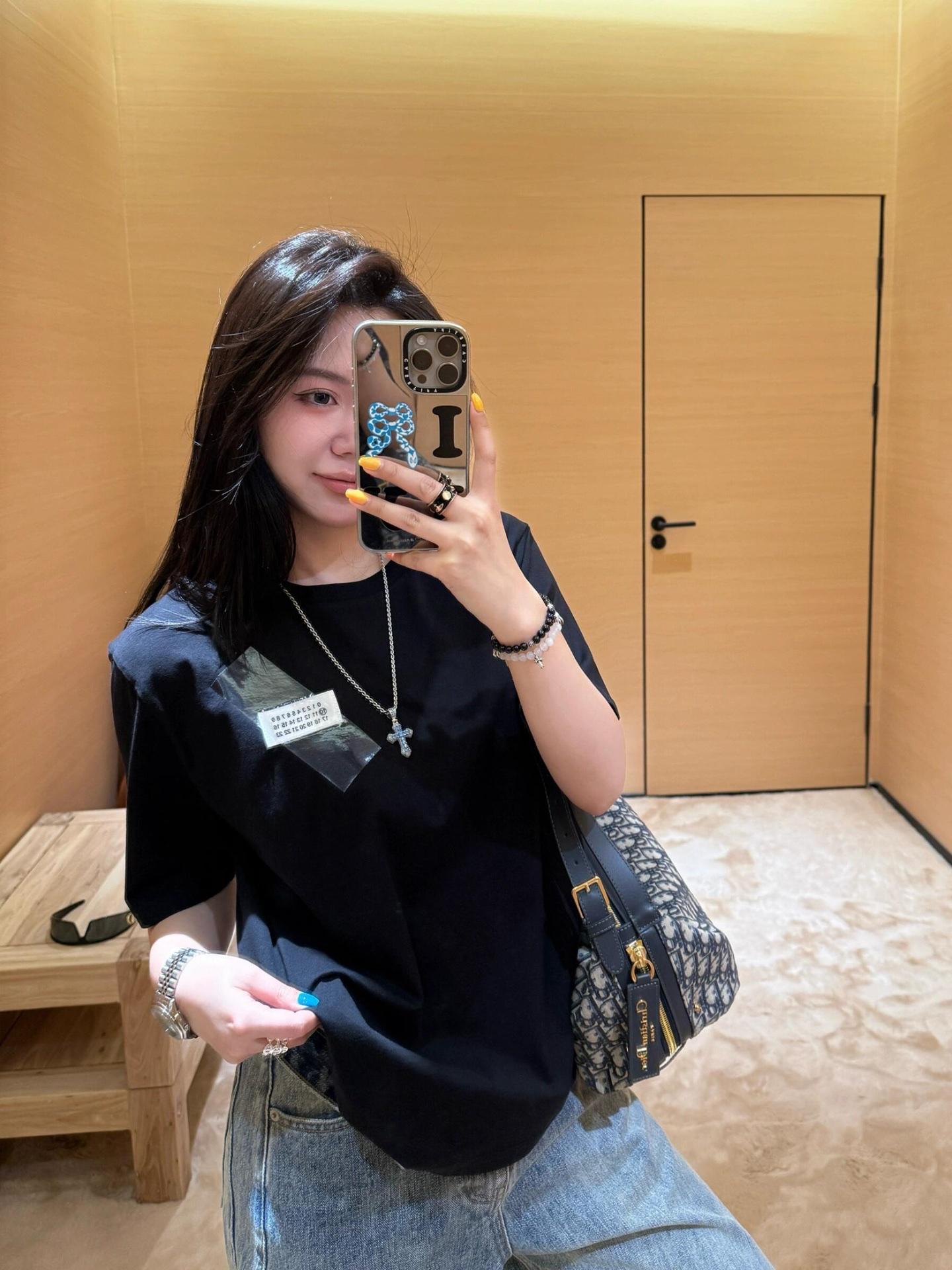 acbbbae396a6edda4d2b4e3e8c82a685.jpg