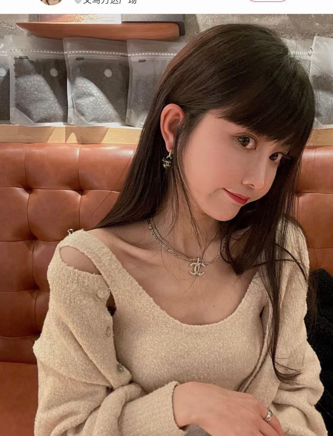 acd35acfe1b3d4e87bf6e015a9c0917e.jpg