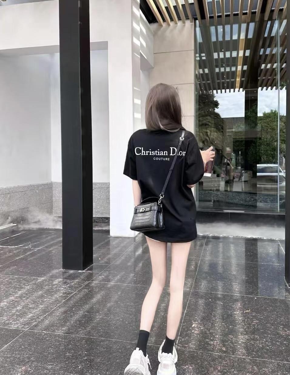b489e36a7043a1b275f6ce53b8299bc9.jpg