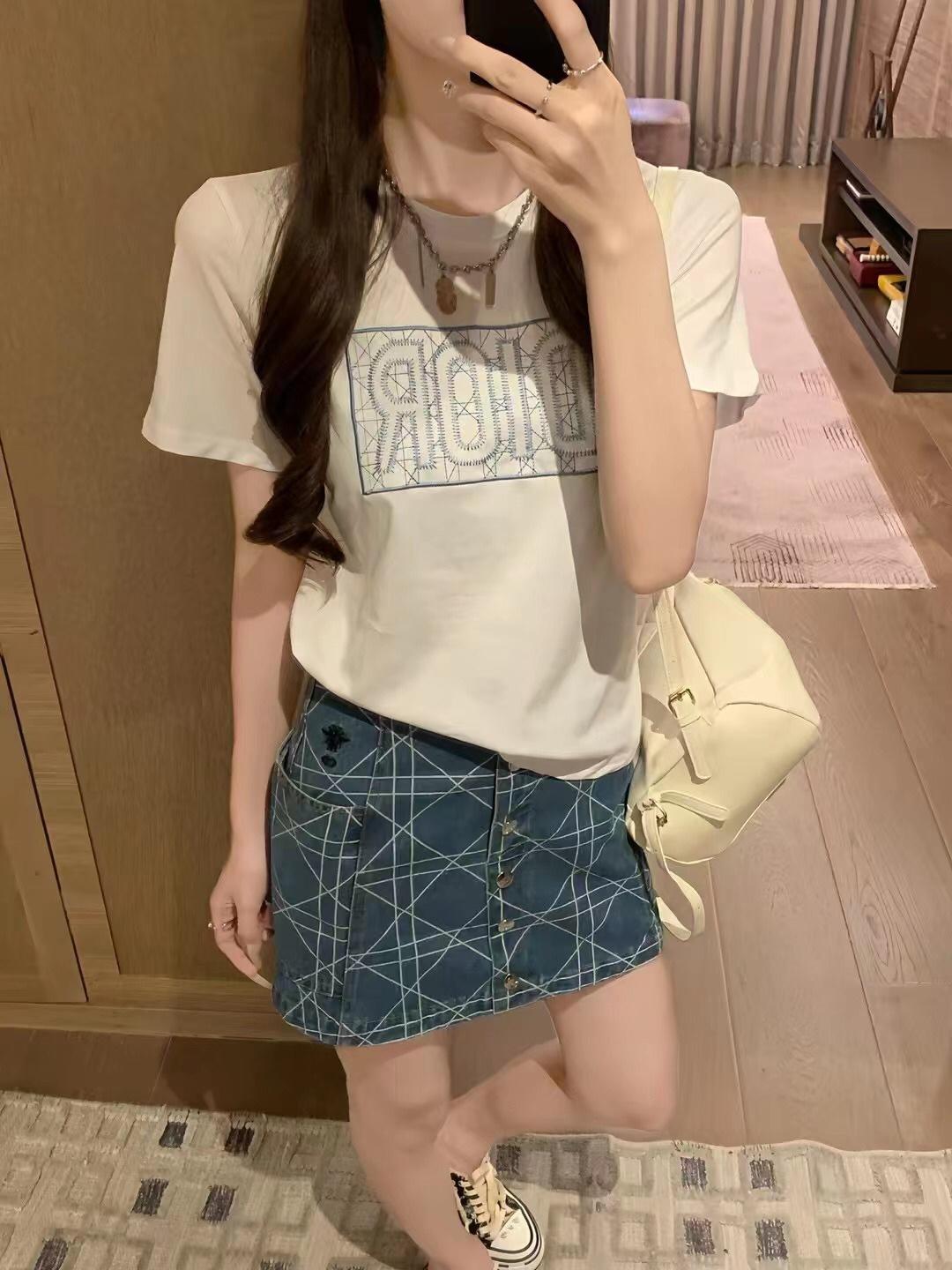bf5d7c4f4f53801f0b5728553d180661.jpg
