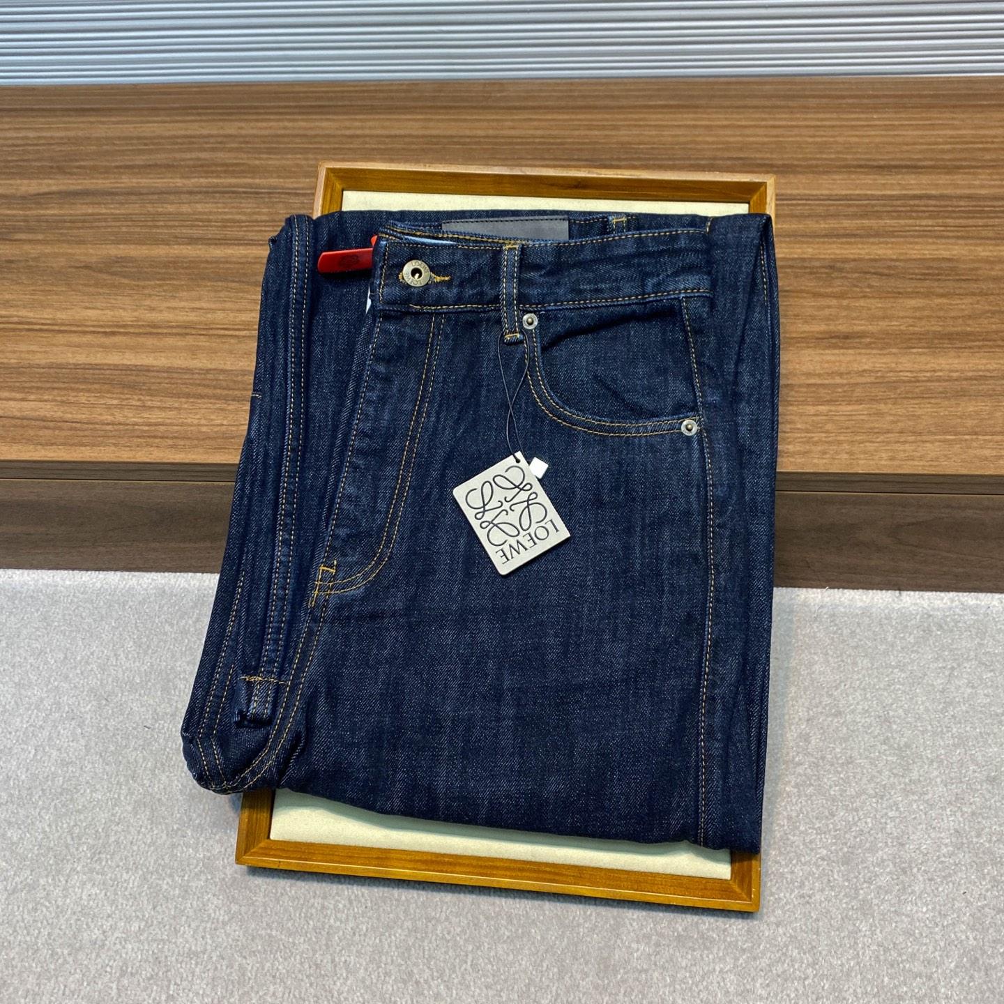 dacd9104cade455baa8561821144e949.jpg