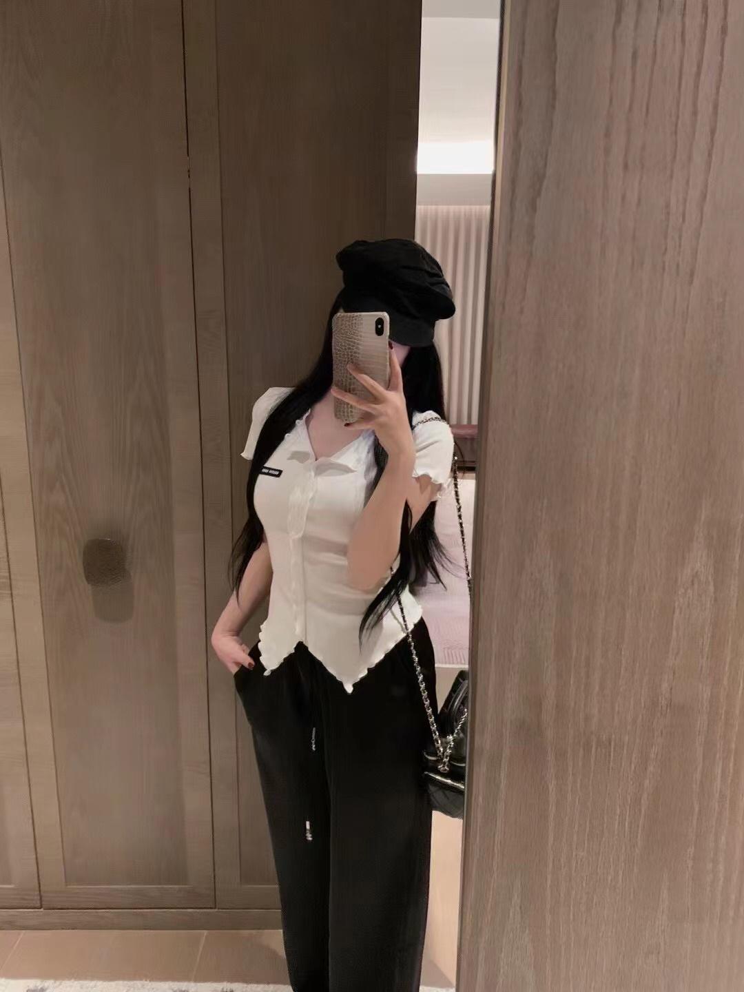 f6a4e097e9c4bd6b4e09e77fdd9296a7.jpg
