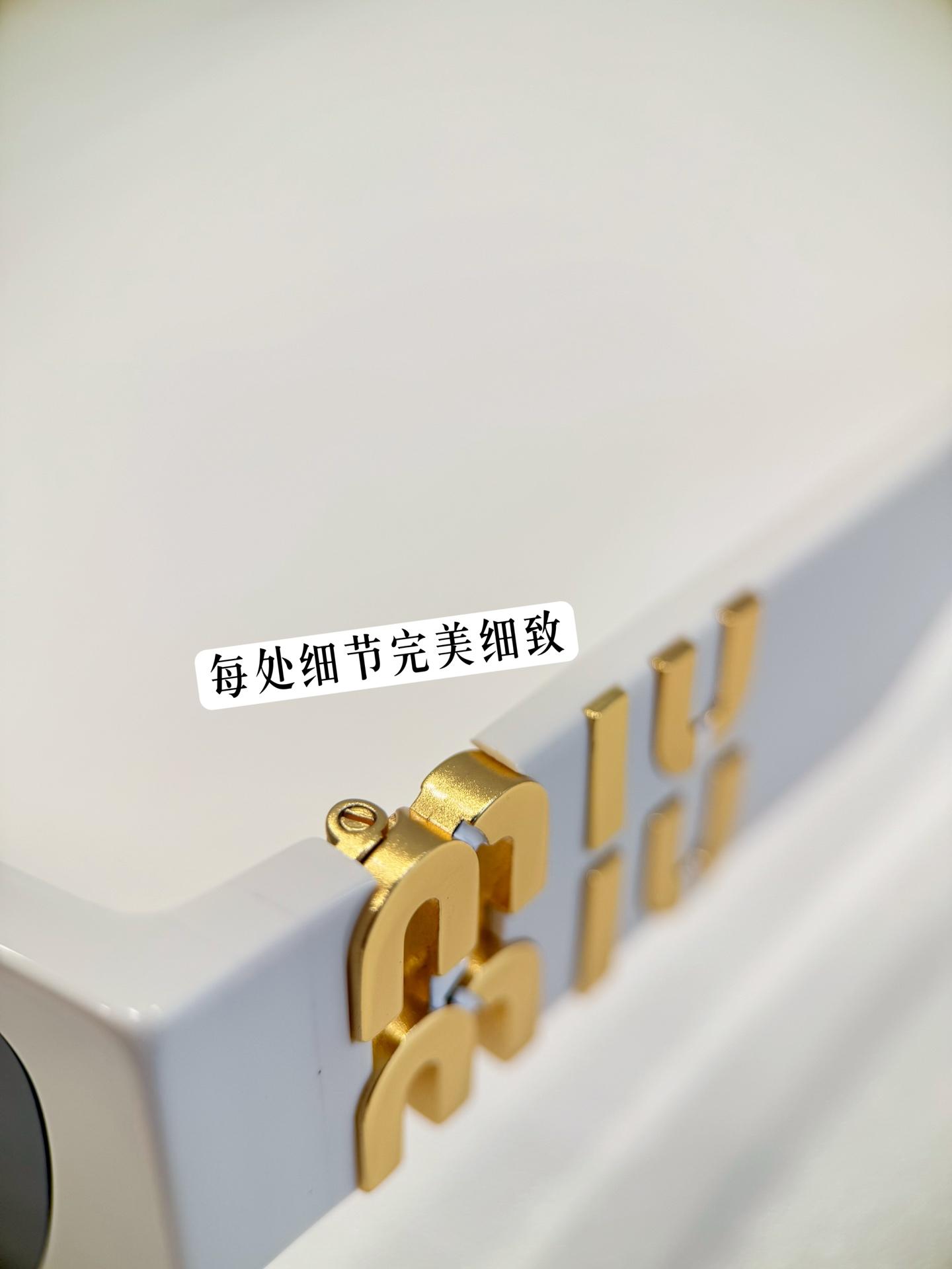 0fb62788300ebe5227a84ab806e484c4.jpg