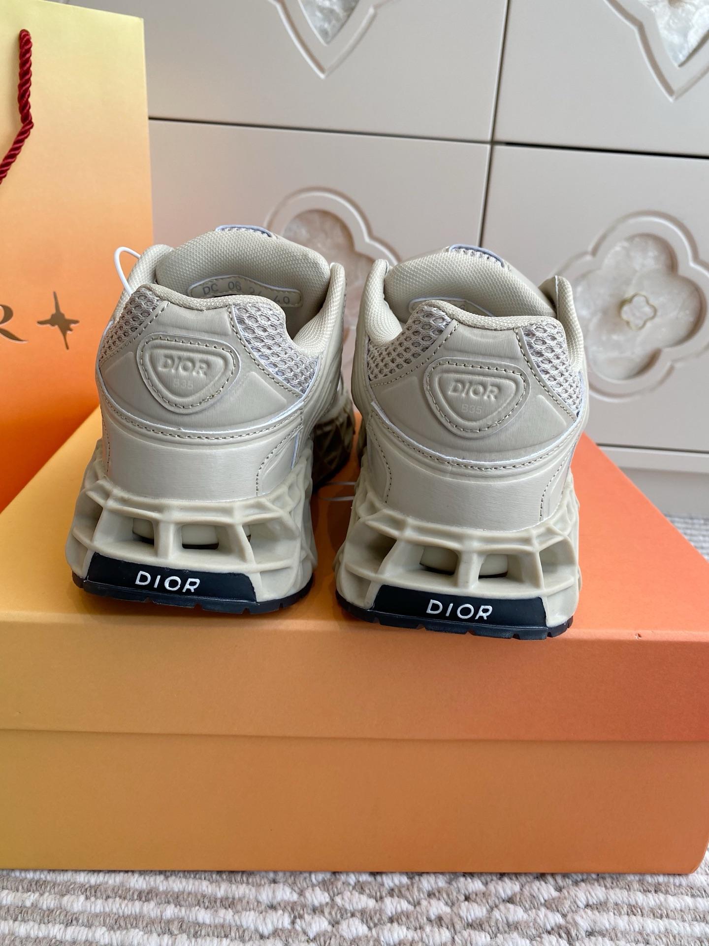 511ceca173f6e3cad2e5898382ae5a16.jpg
