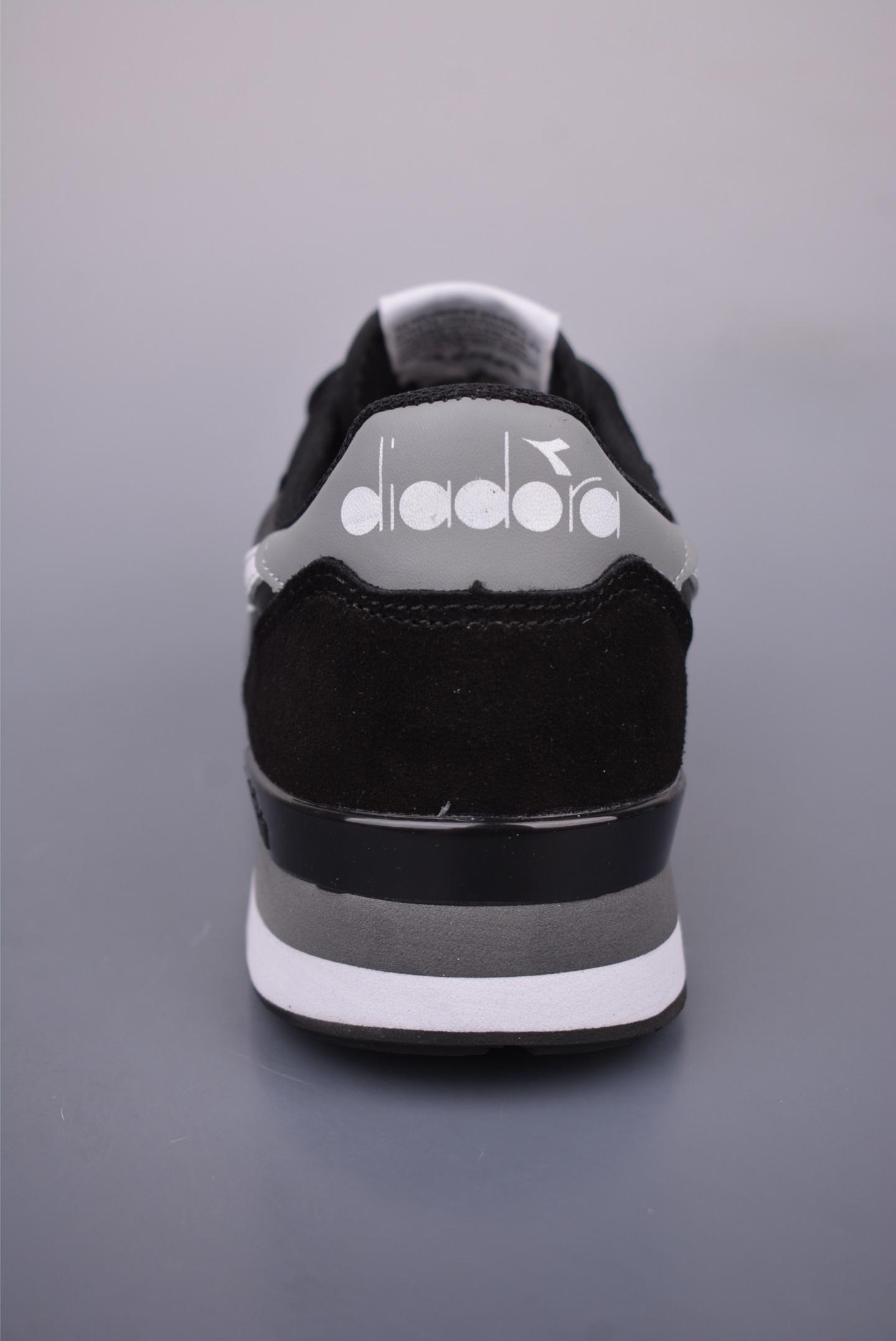 90cc1f2bbb498a1f1980554ee08dd702.jpg