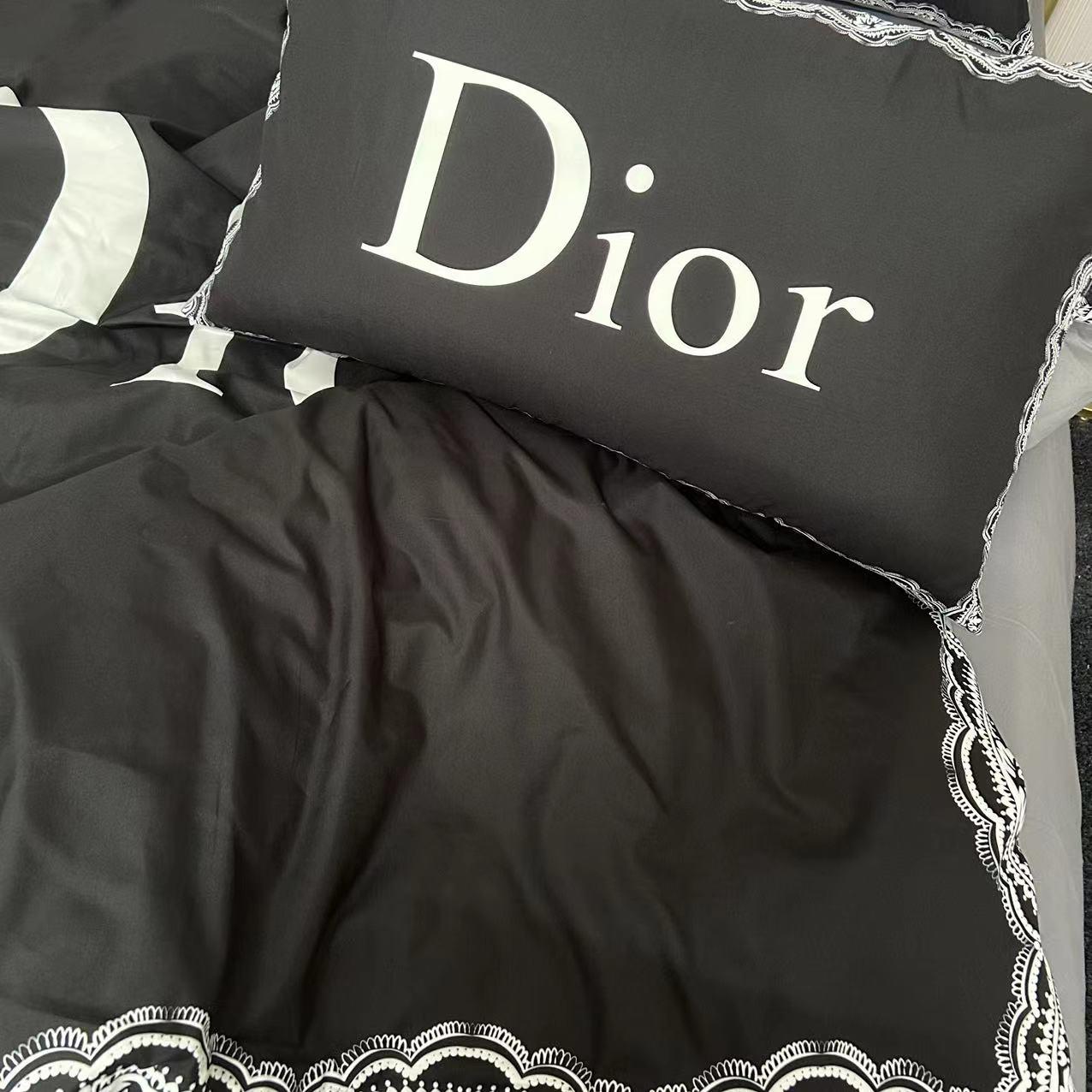 d3e340f7ef488448f99faec372f7d5a7.jpg