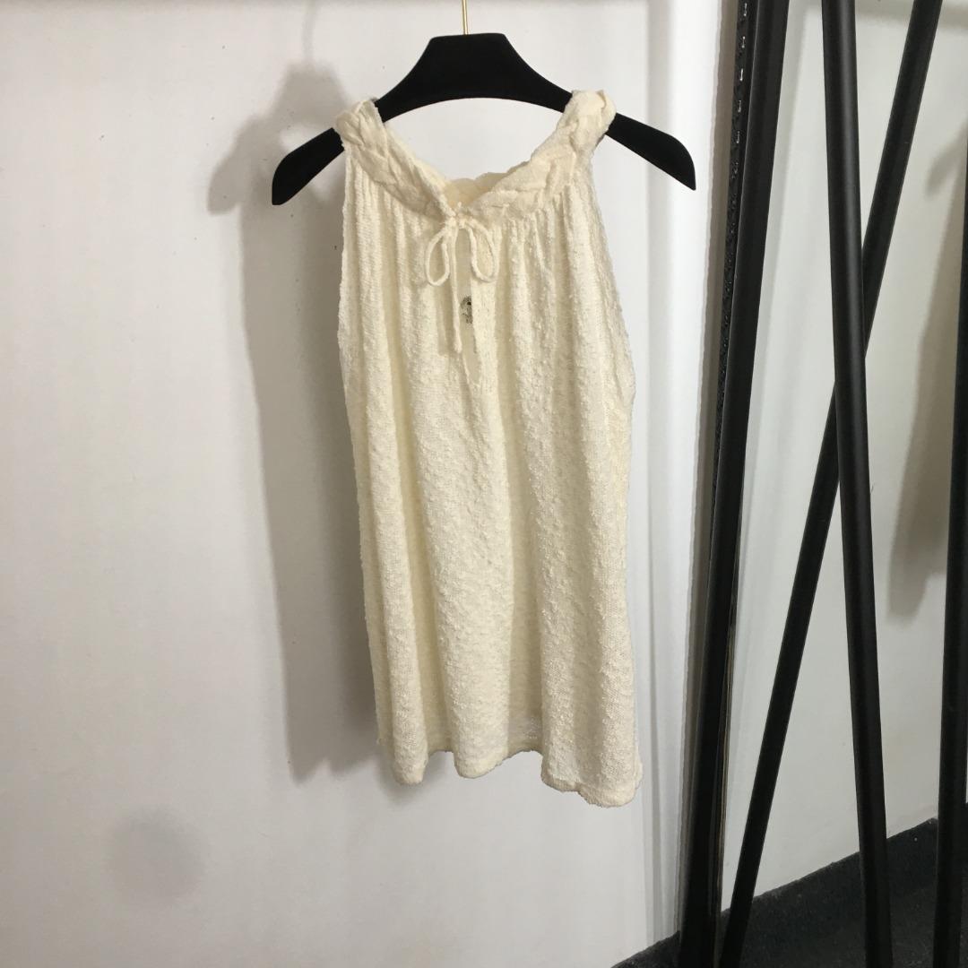 f8376fb3c5d7a9dd2a77c1c8b1e8fa31.jpg
