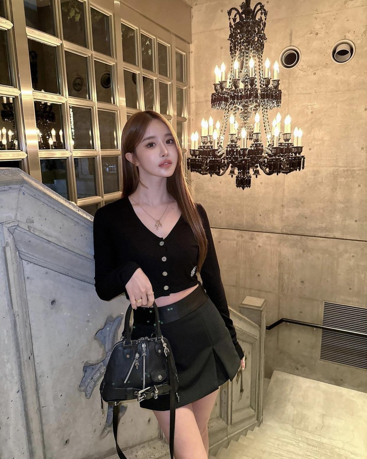 8c3ff35e9a47a61cb7d9527b95be34fe.jpg
