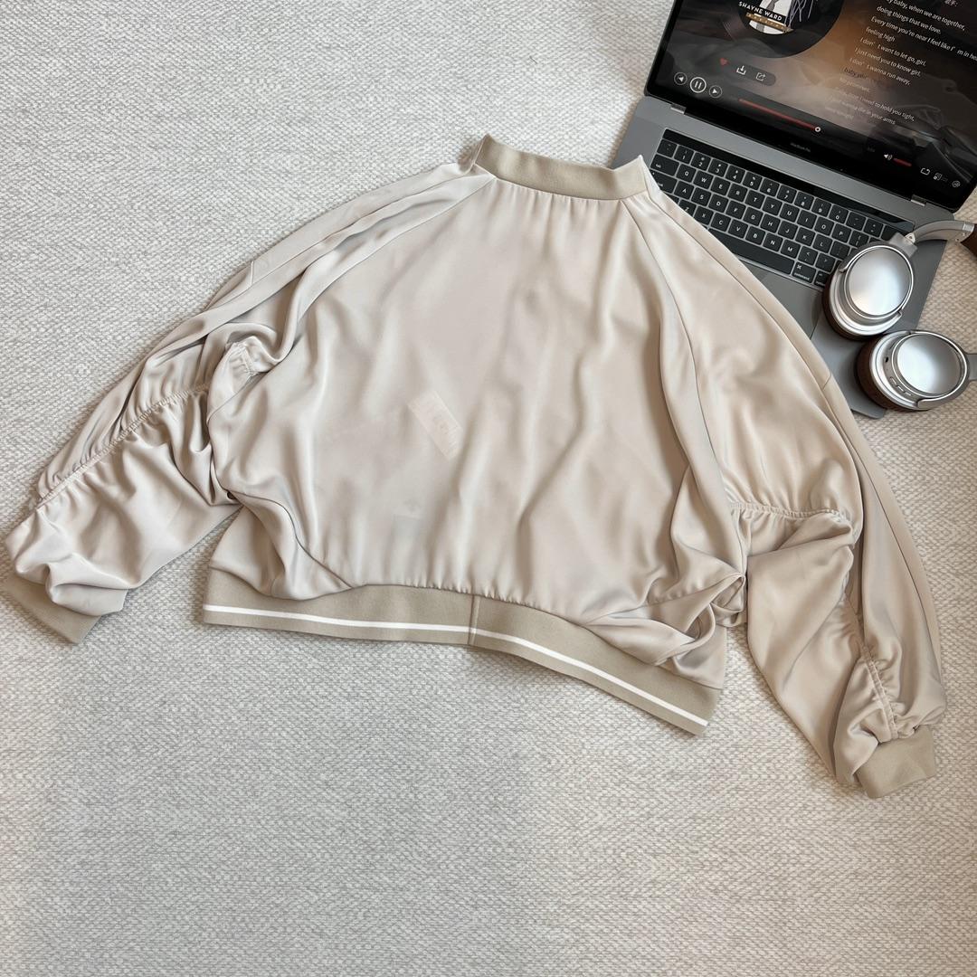 984eb4f550cc8c6acf88ab33b0dd87bd.jpg